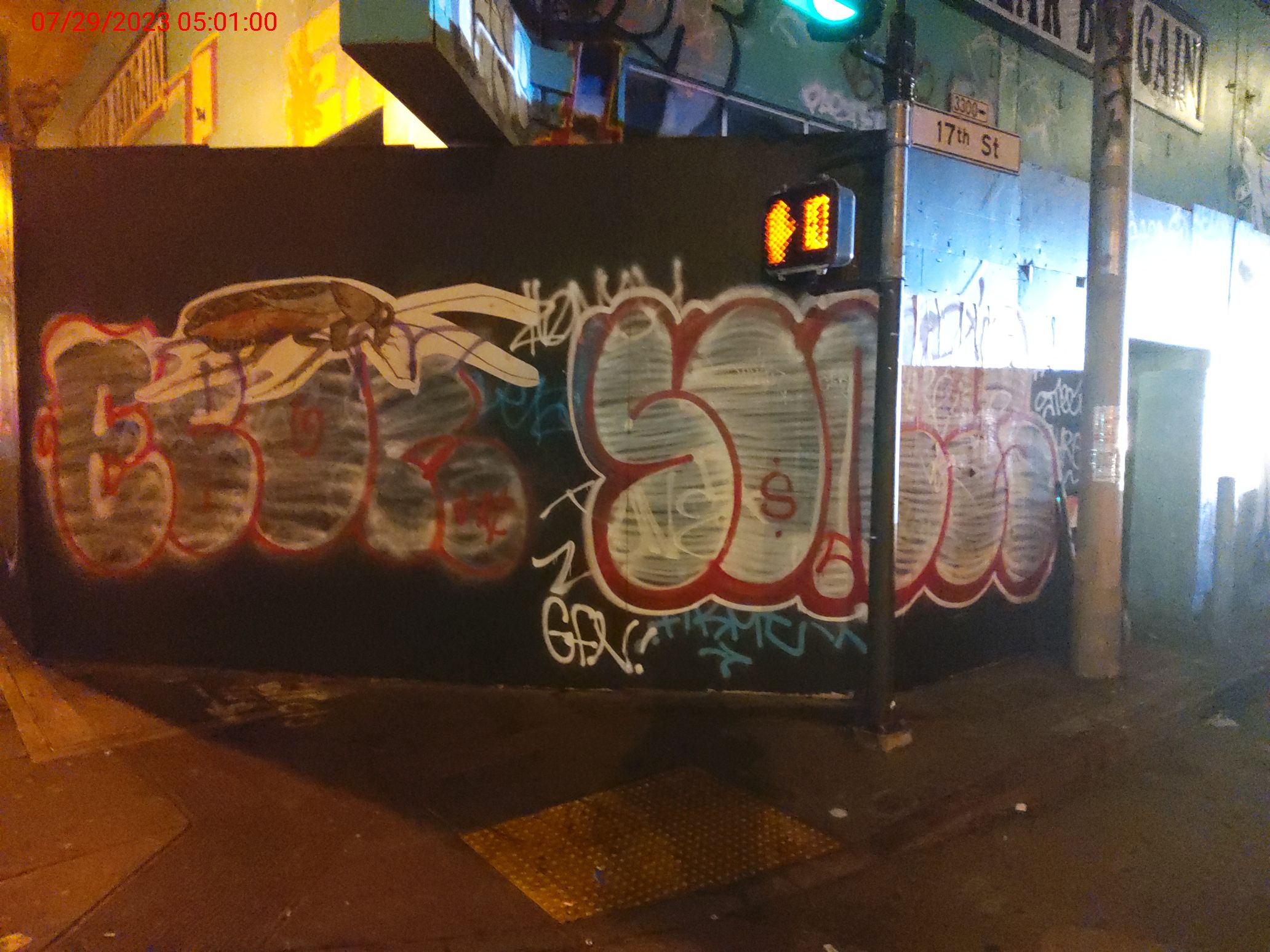 Graffiti at 2100 MISSION ST