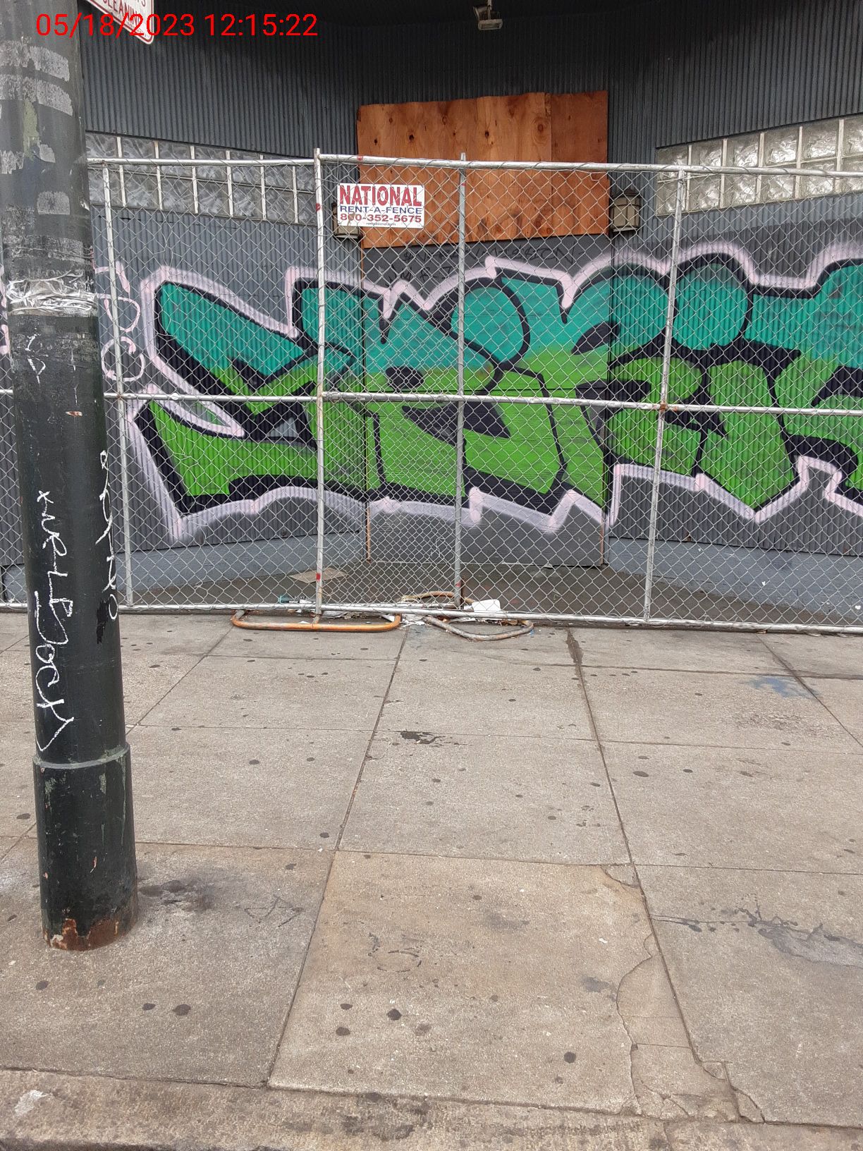 Graffiti at 5508 MISSION ST