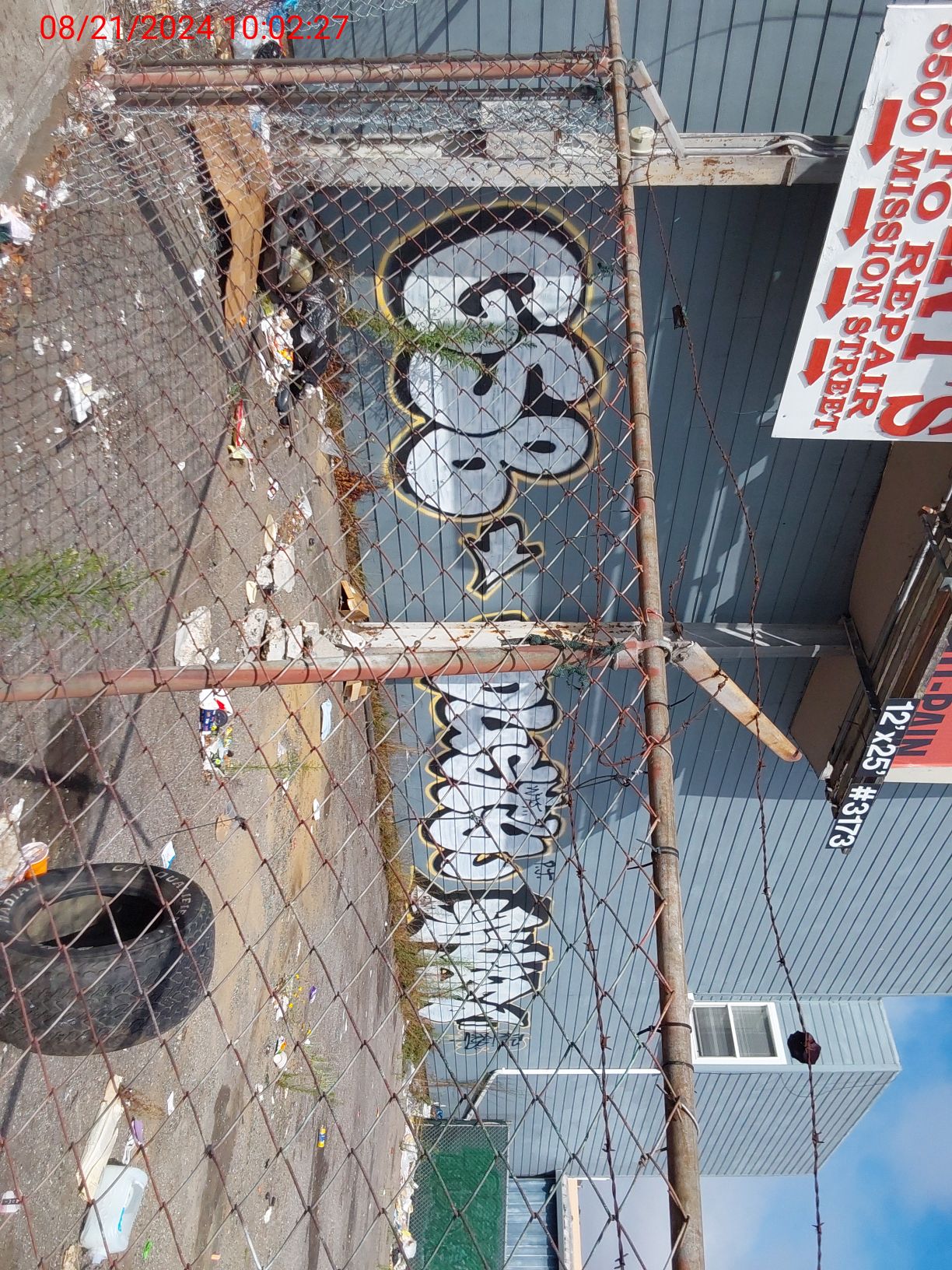 Graffiti at 5508 MISSION ST
