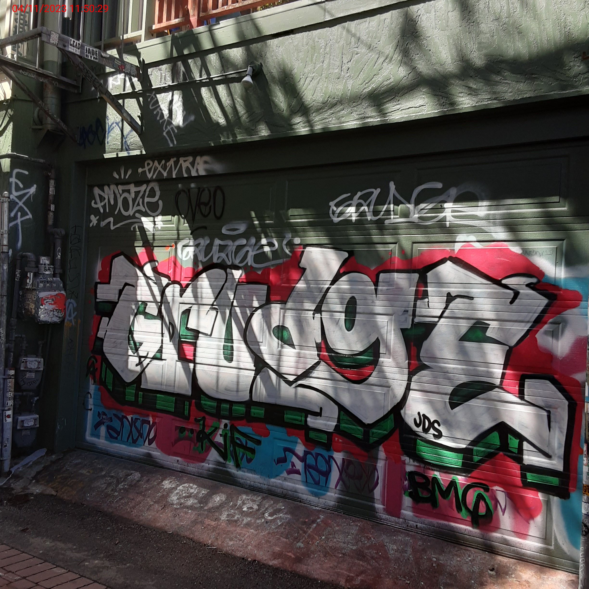 Graffiti at 3376 25TH ST