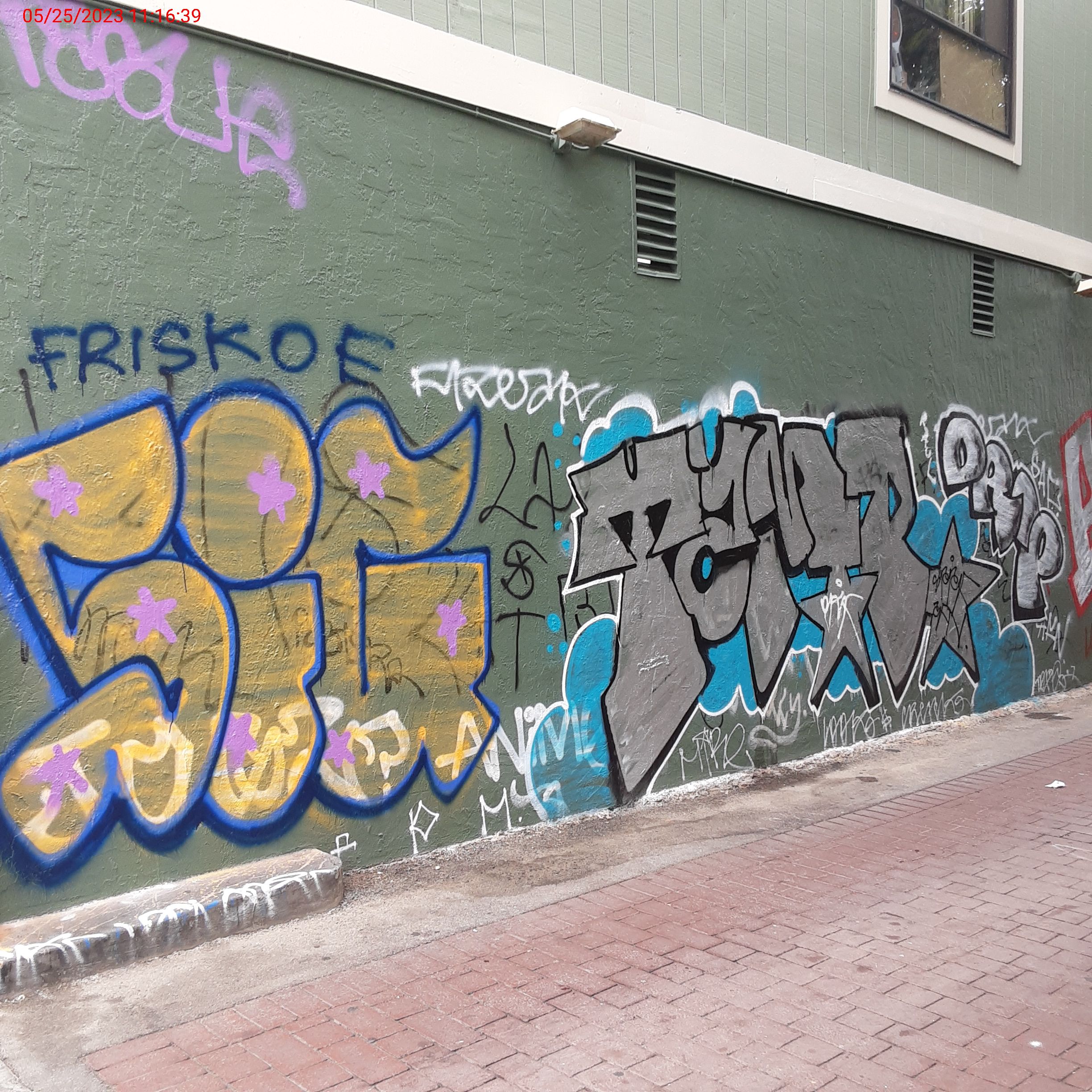 Graffiti at 3376 25TH ST