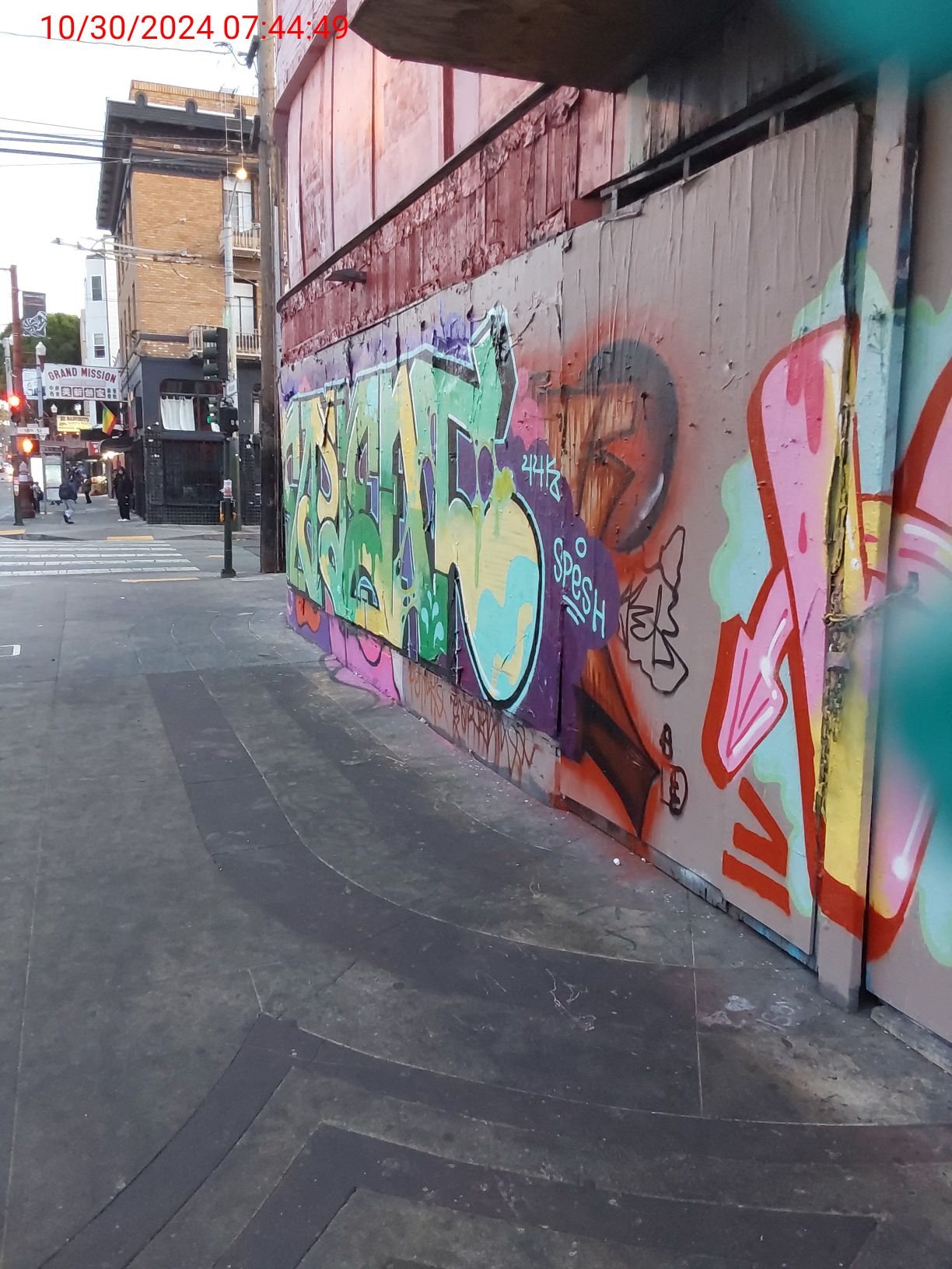 Graffiti at 2205 Mission St