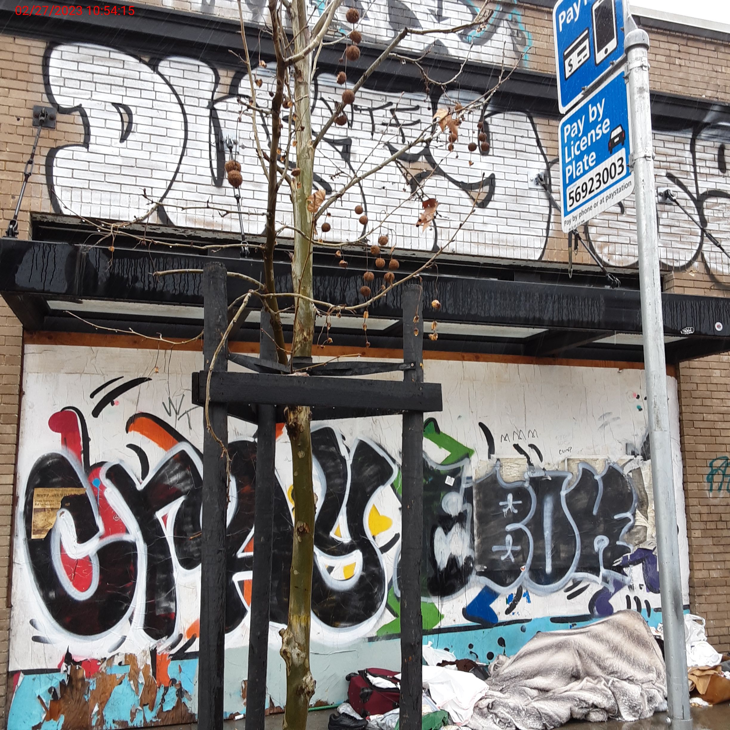 Graffiti at 2355 MARKET ST