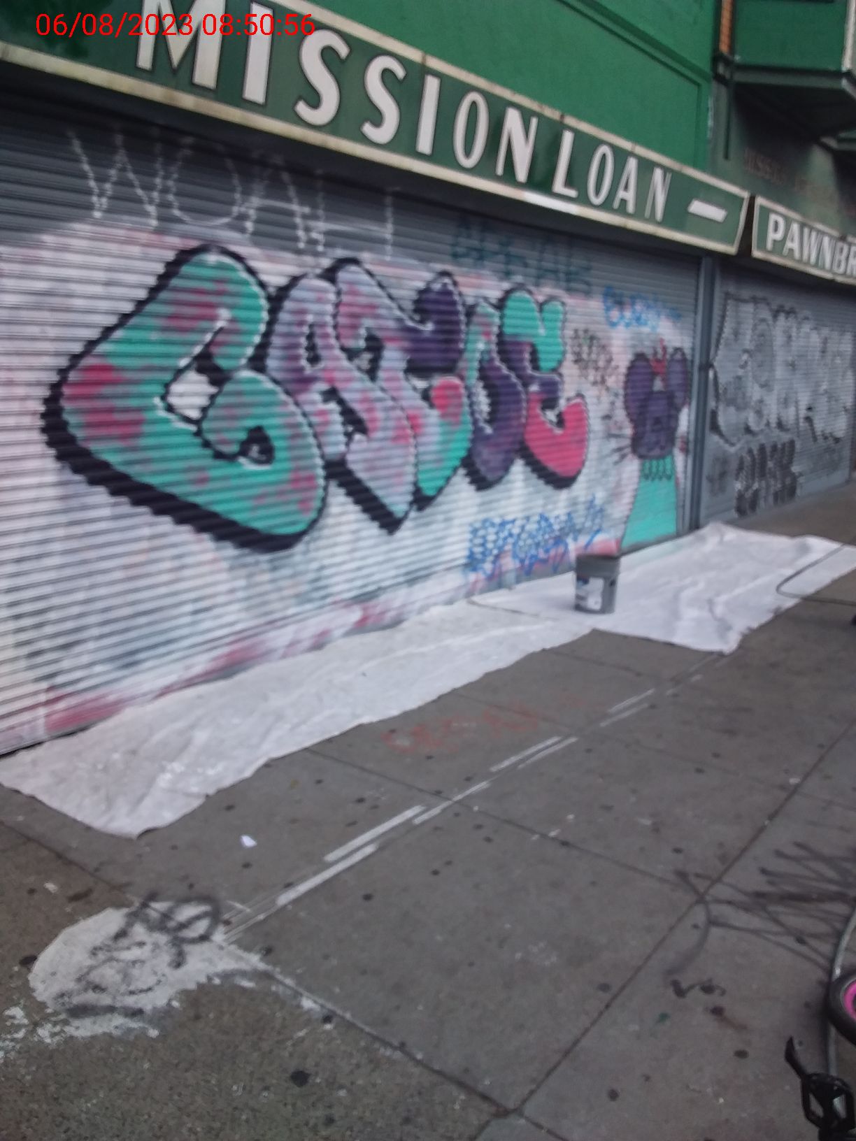 Graffiti at 2316 MISSION ST