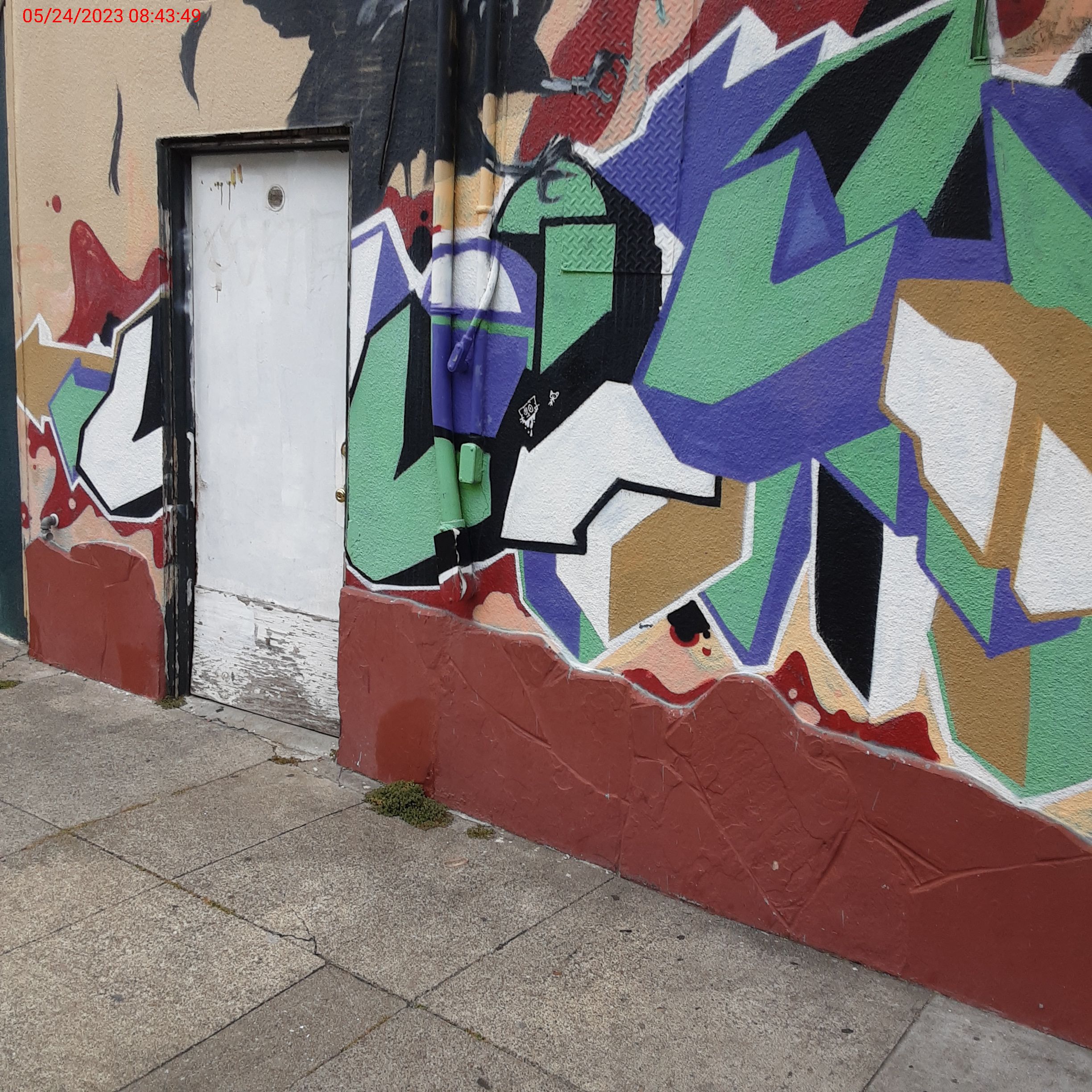 Graffiti at 2736 24TH ST