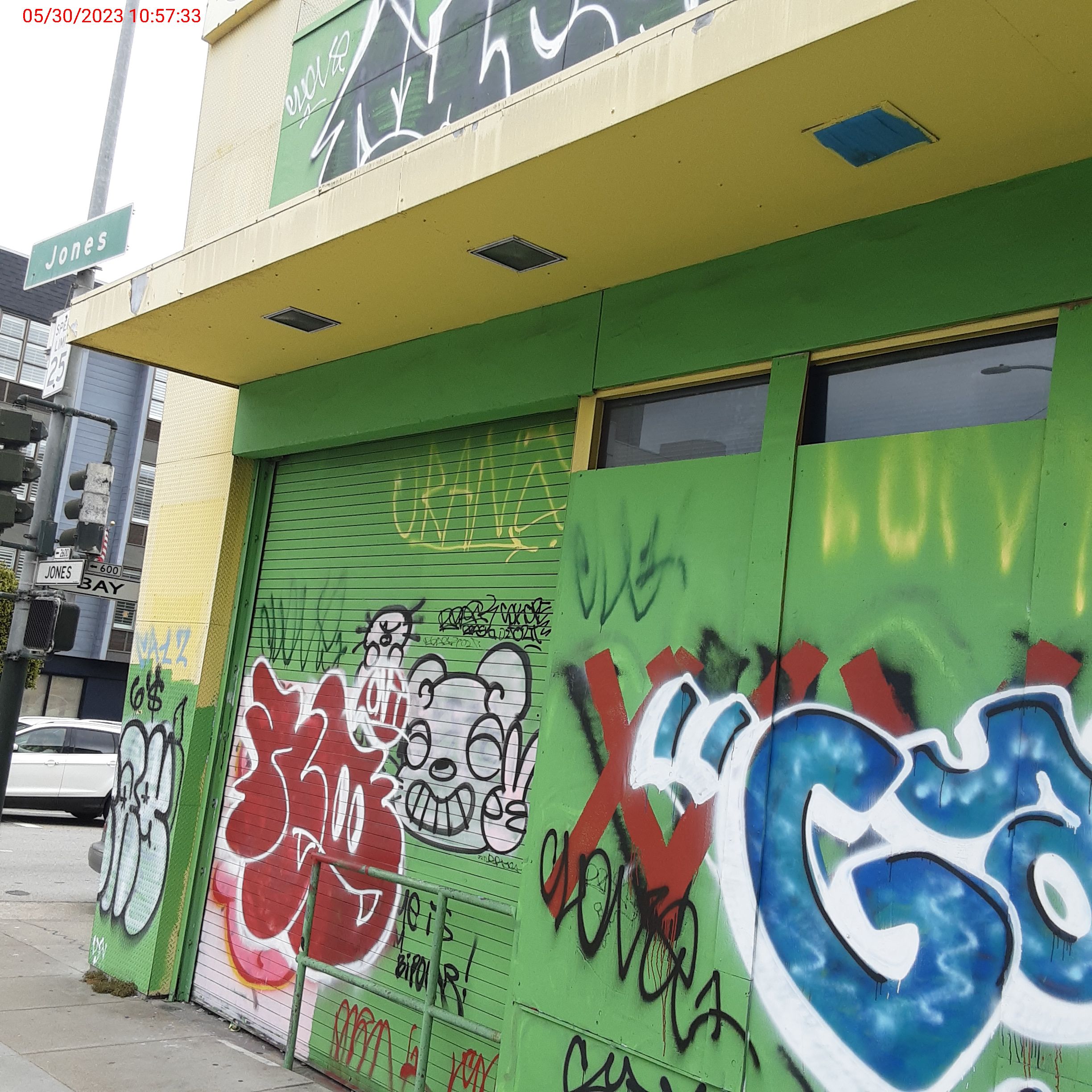 Graffiti at 2568 JONES ST