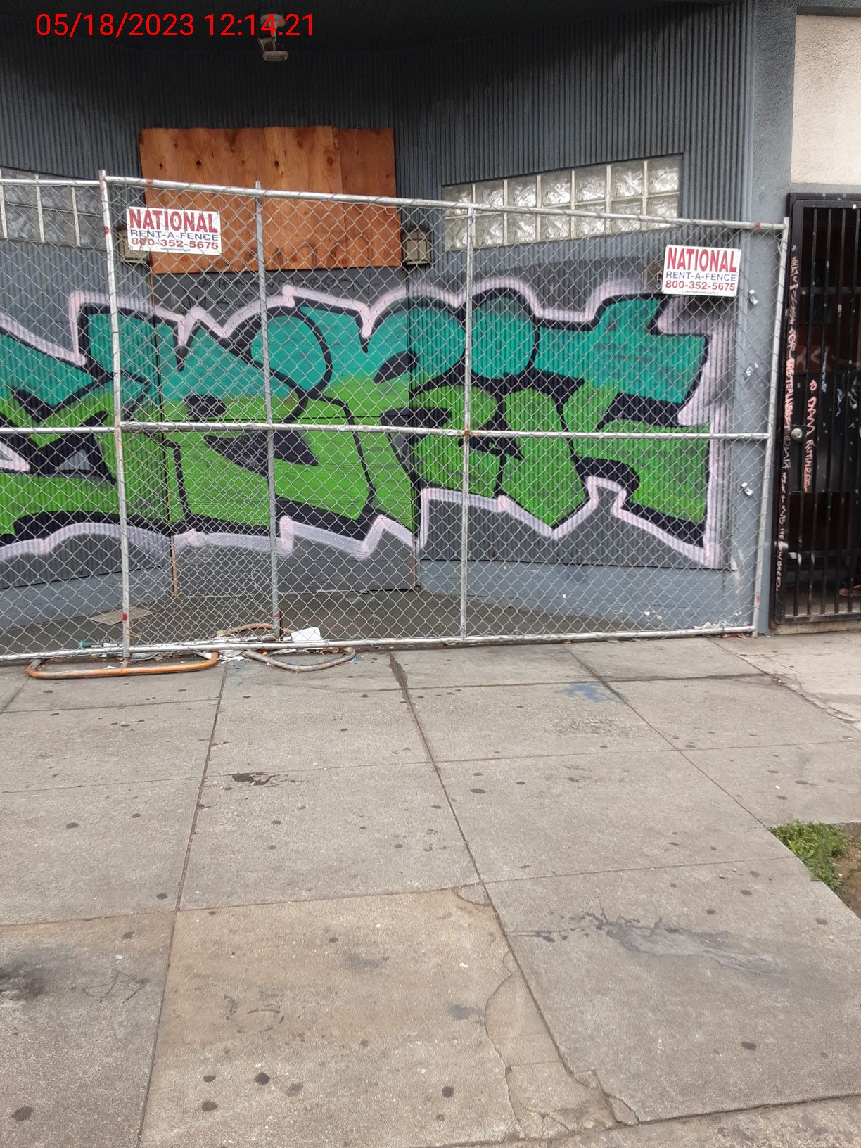 Graffiti at 5508 MISSION ST