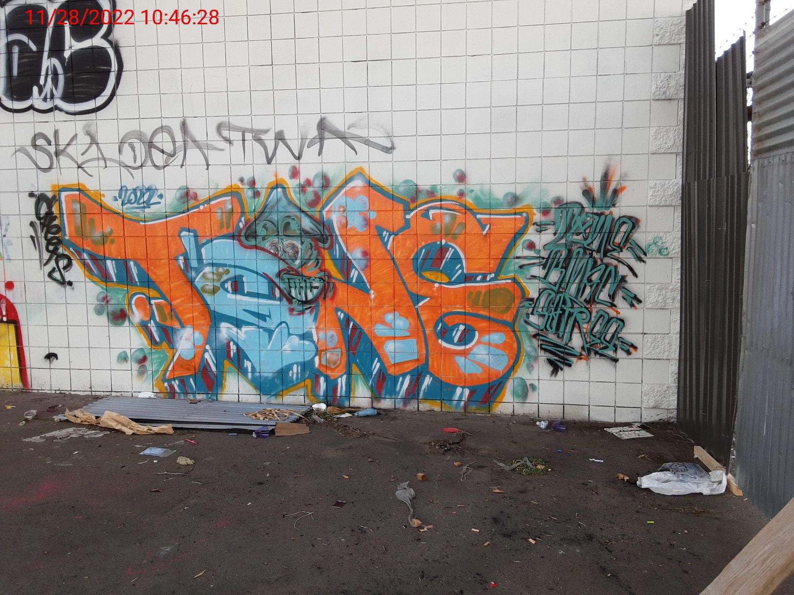 Graffiti at 1 INDUSTRIAL ST