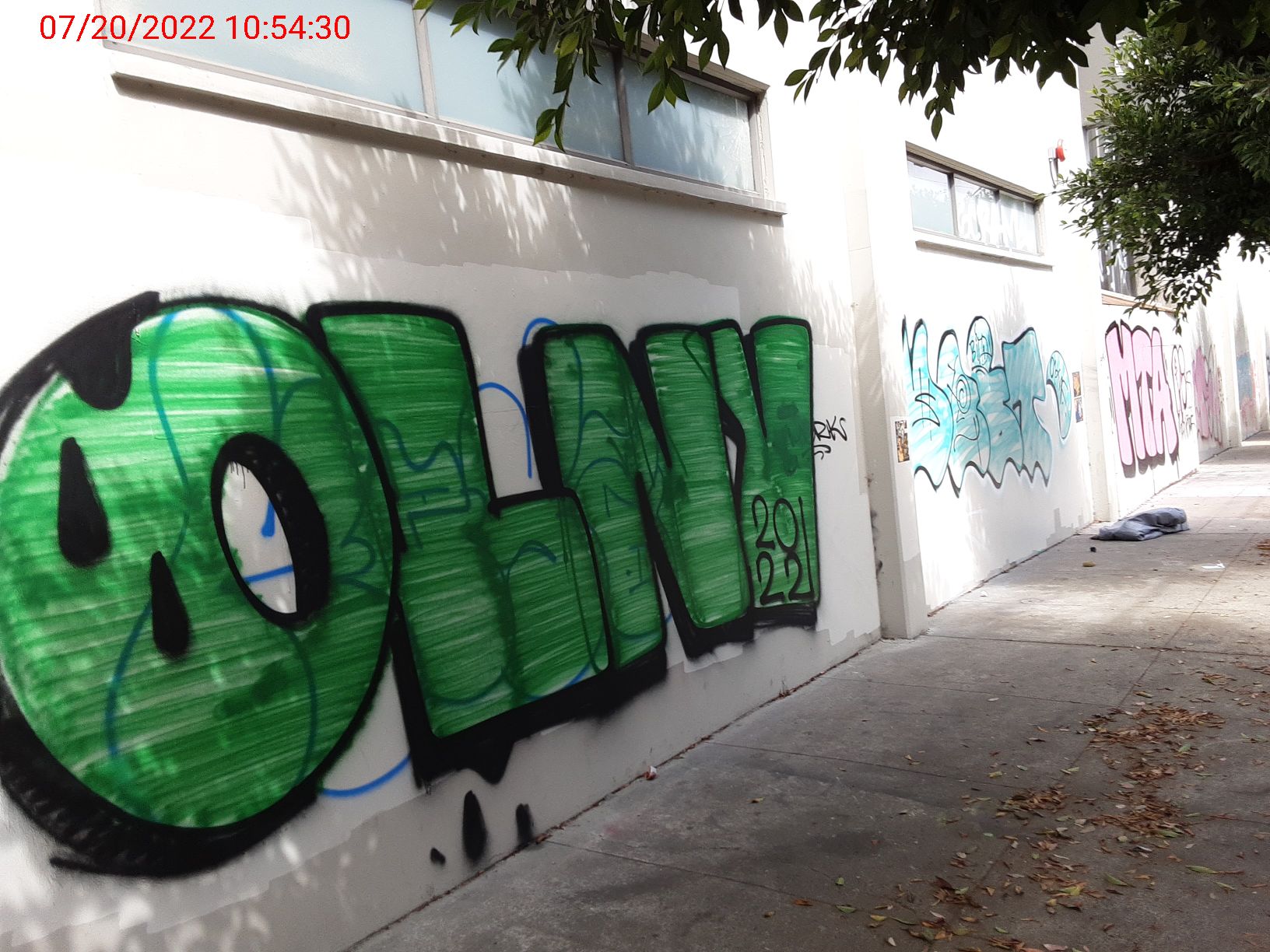 Graffiti at 298 SAN BRUNO AVE