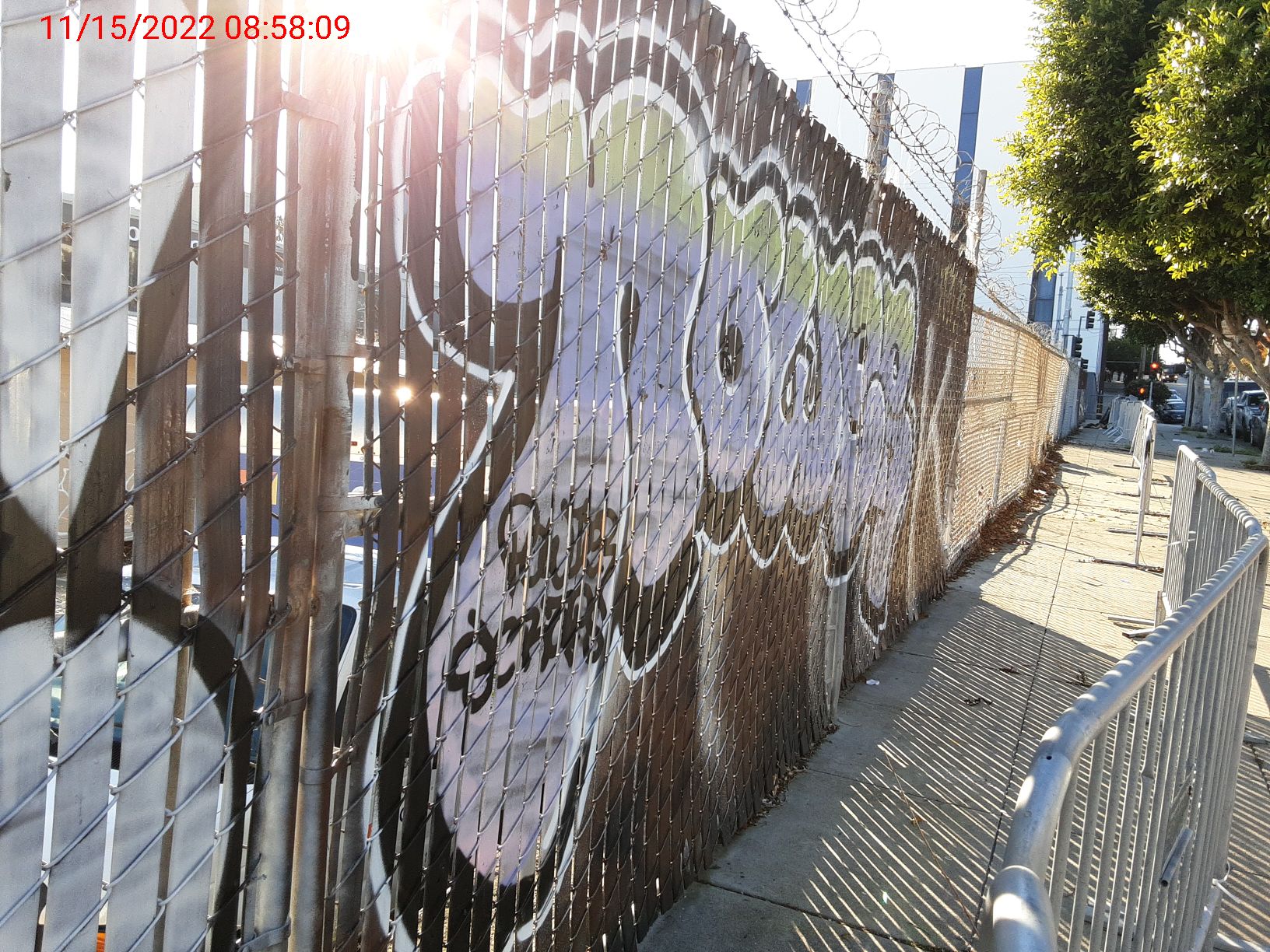 Graffiti at 298 SAN BRUNO AVE