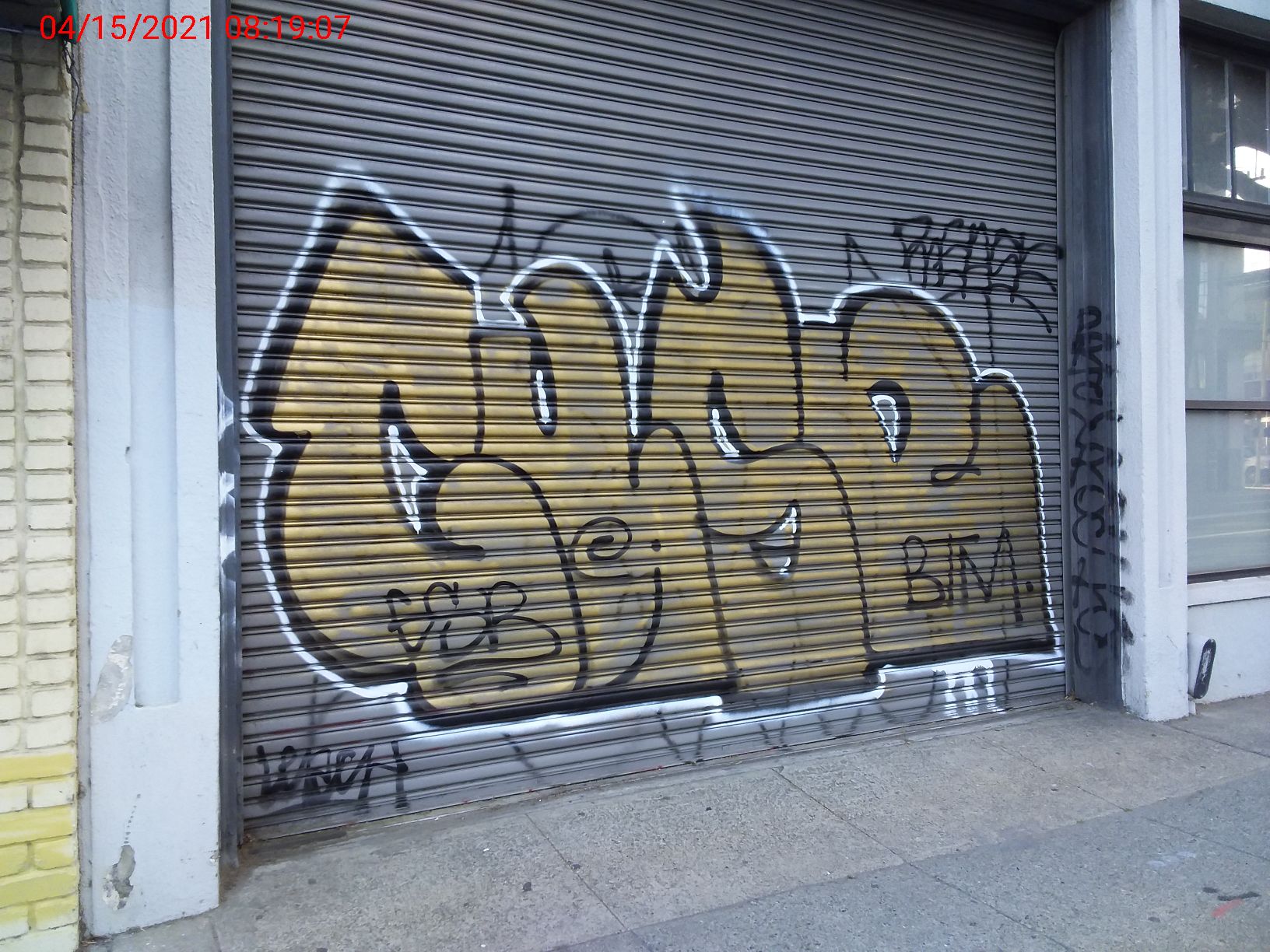 Graffiti at 514 BRYANT ST