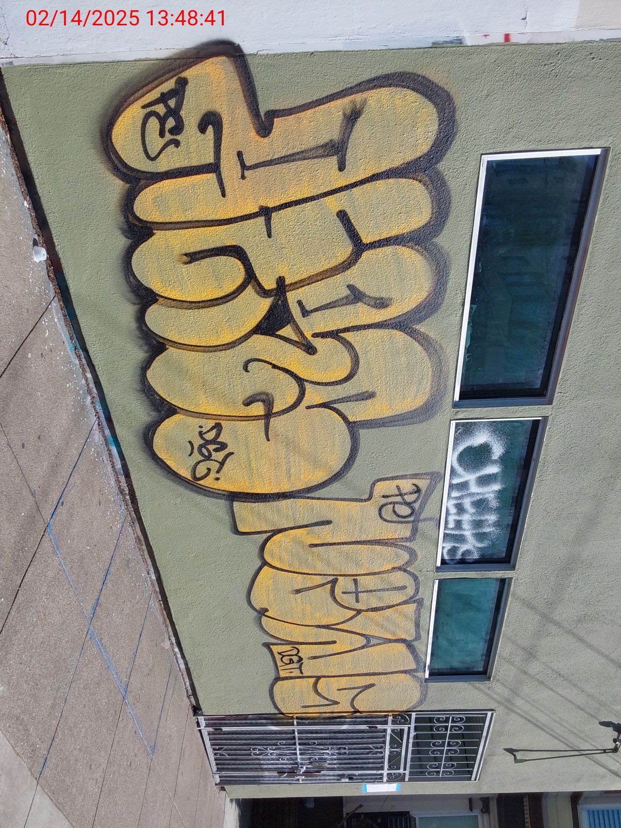 Graffiti at 465 South Van Ness Ave