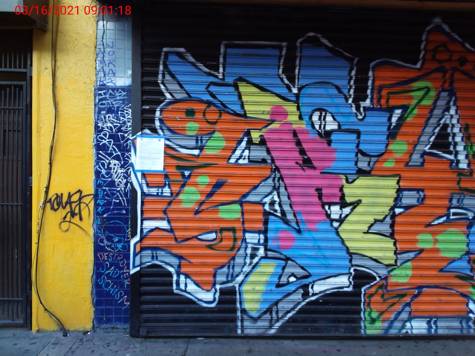 Graffiti at 2050 Mission St