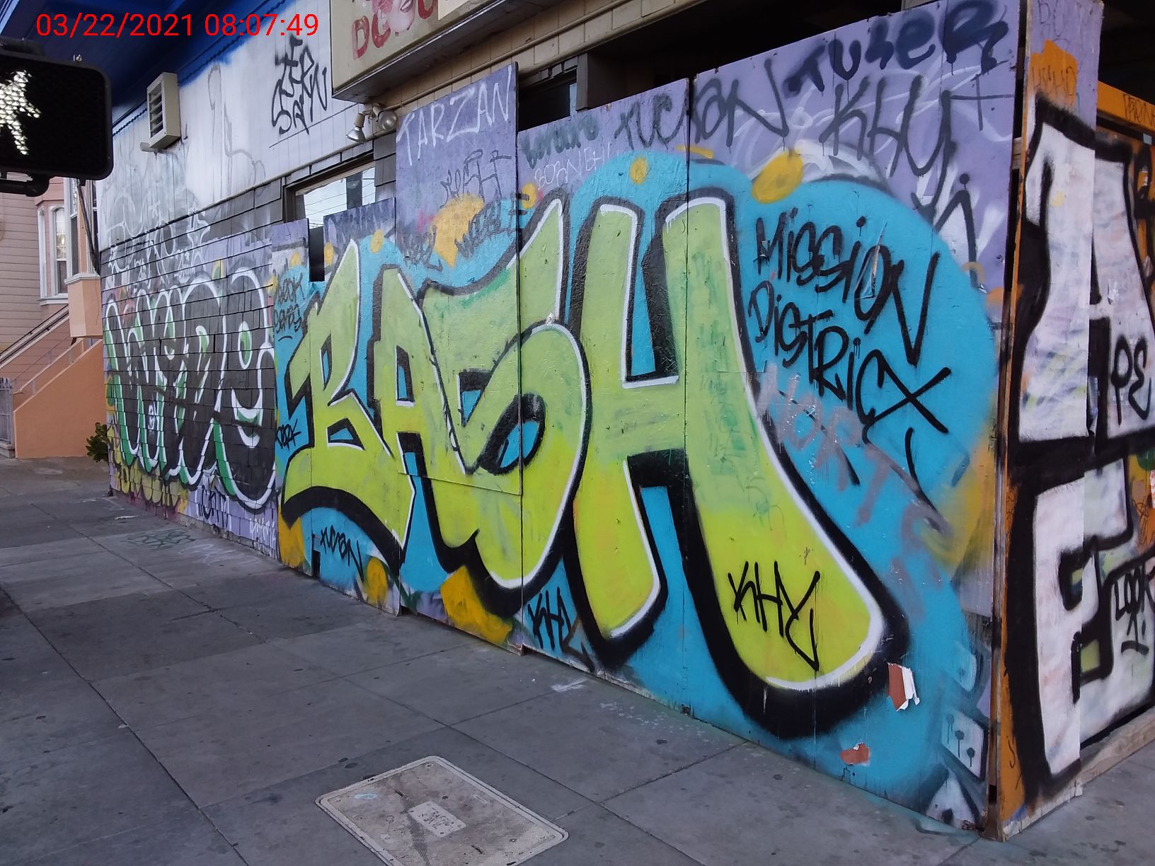 Graffiti at 3198 24TH ST