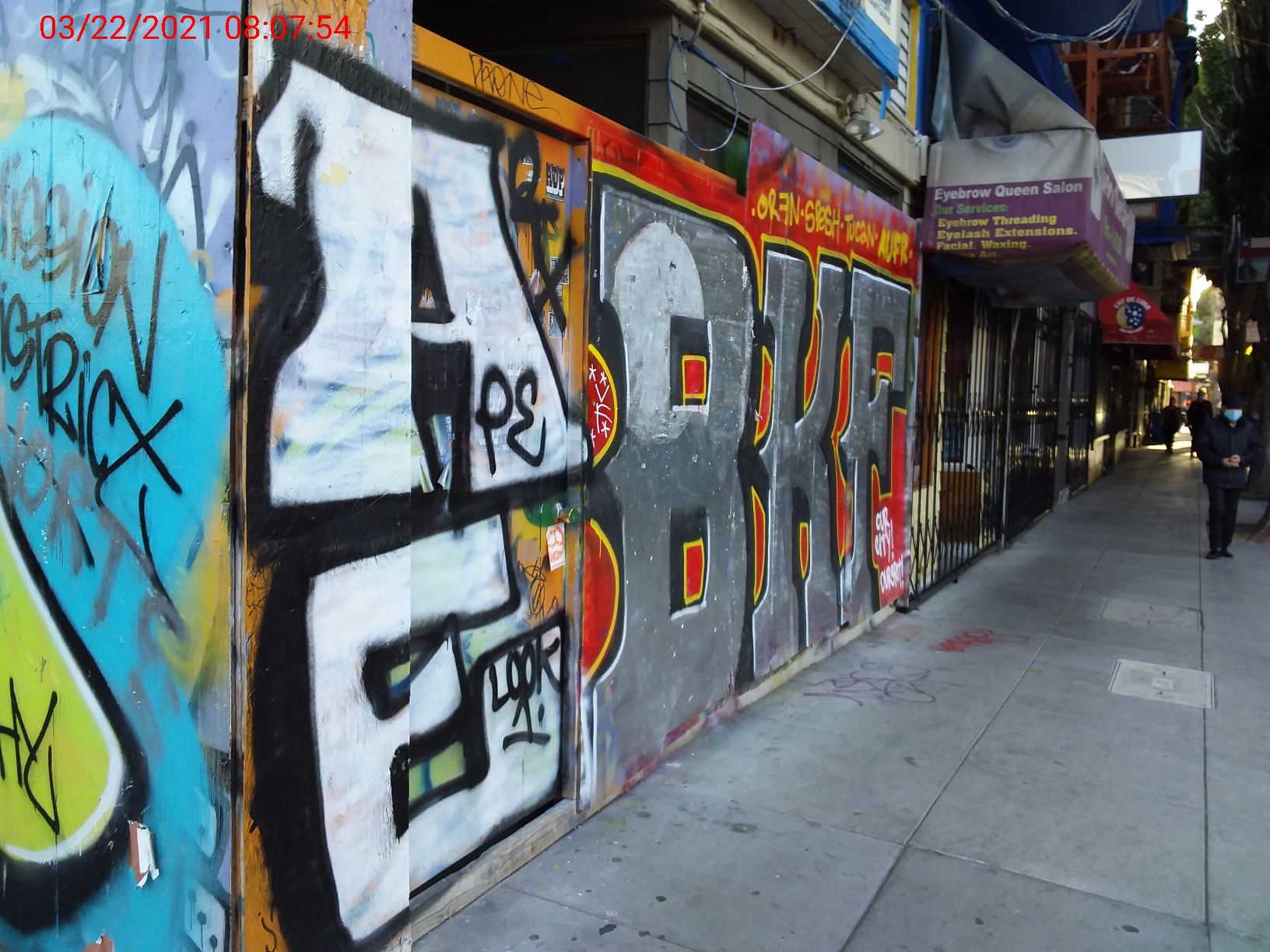 Graffiti at 3198 24TH ST