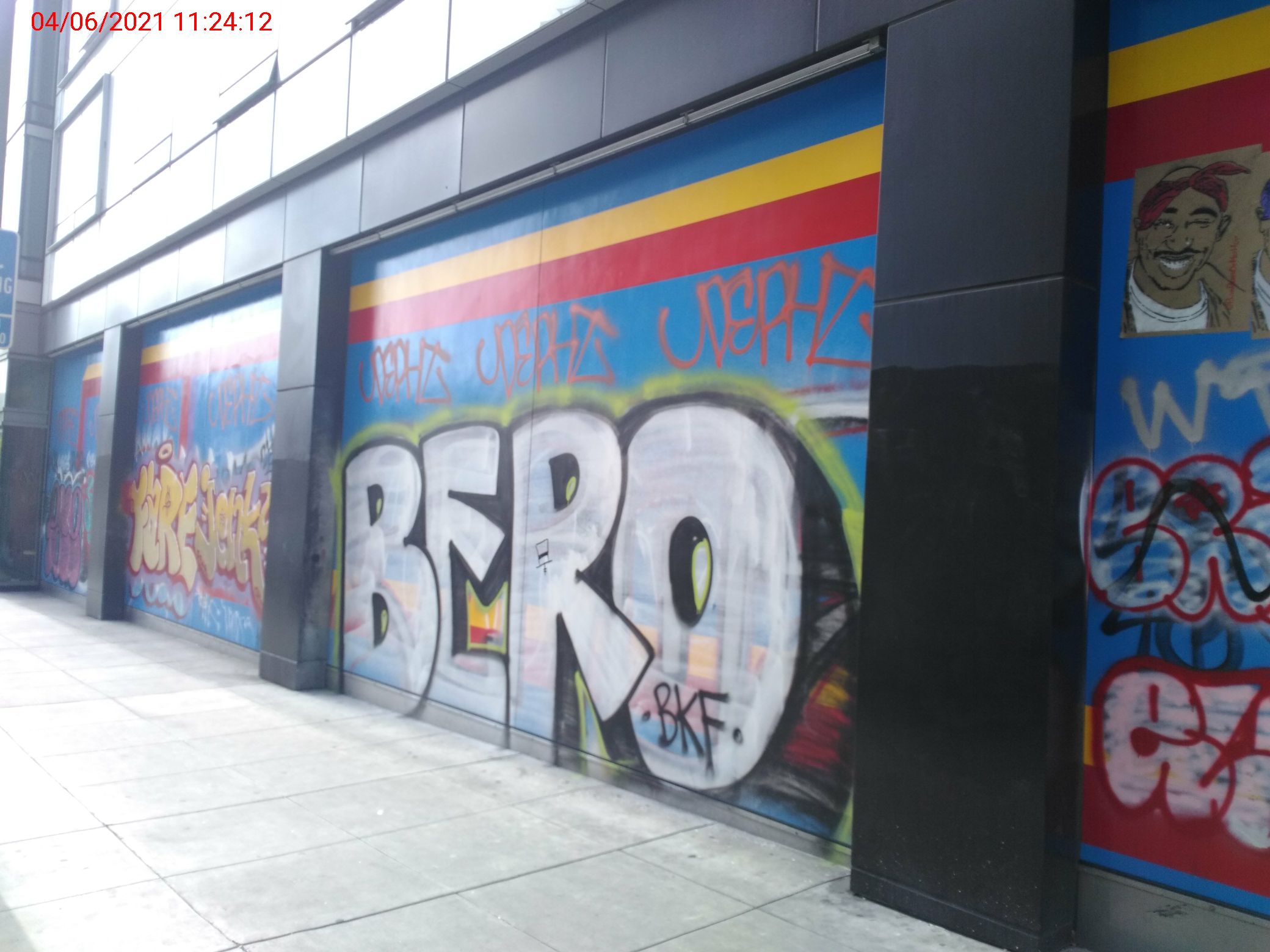 Graffiti at 1400 MISSION ST