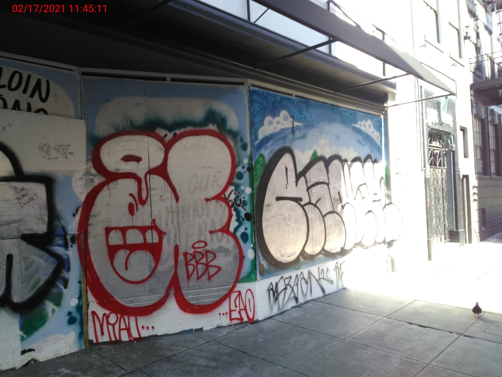 Graffiti at 832 Geary St