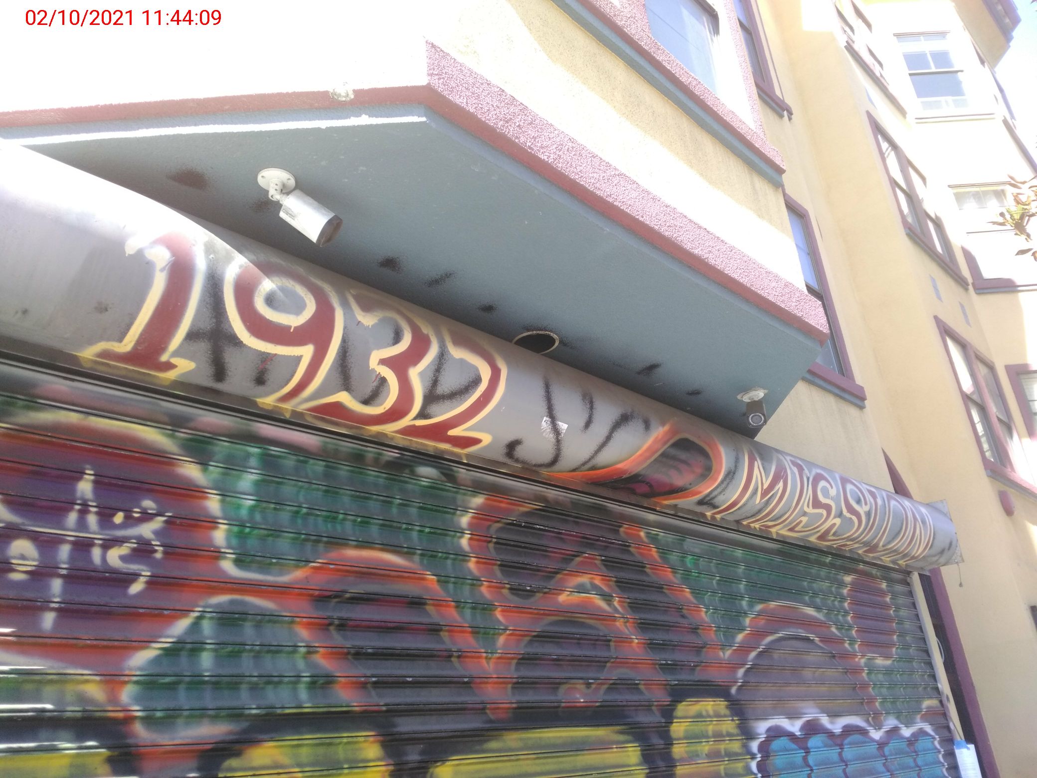 Graffiti at 1932 MISSION ST