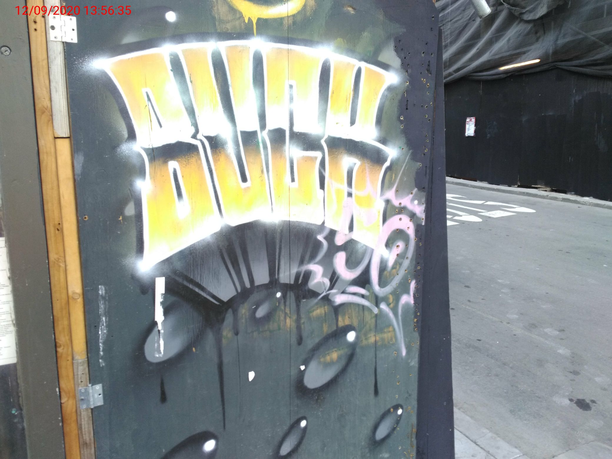 Graffiti at 1115 POLK ST