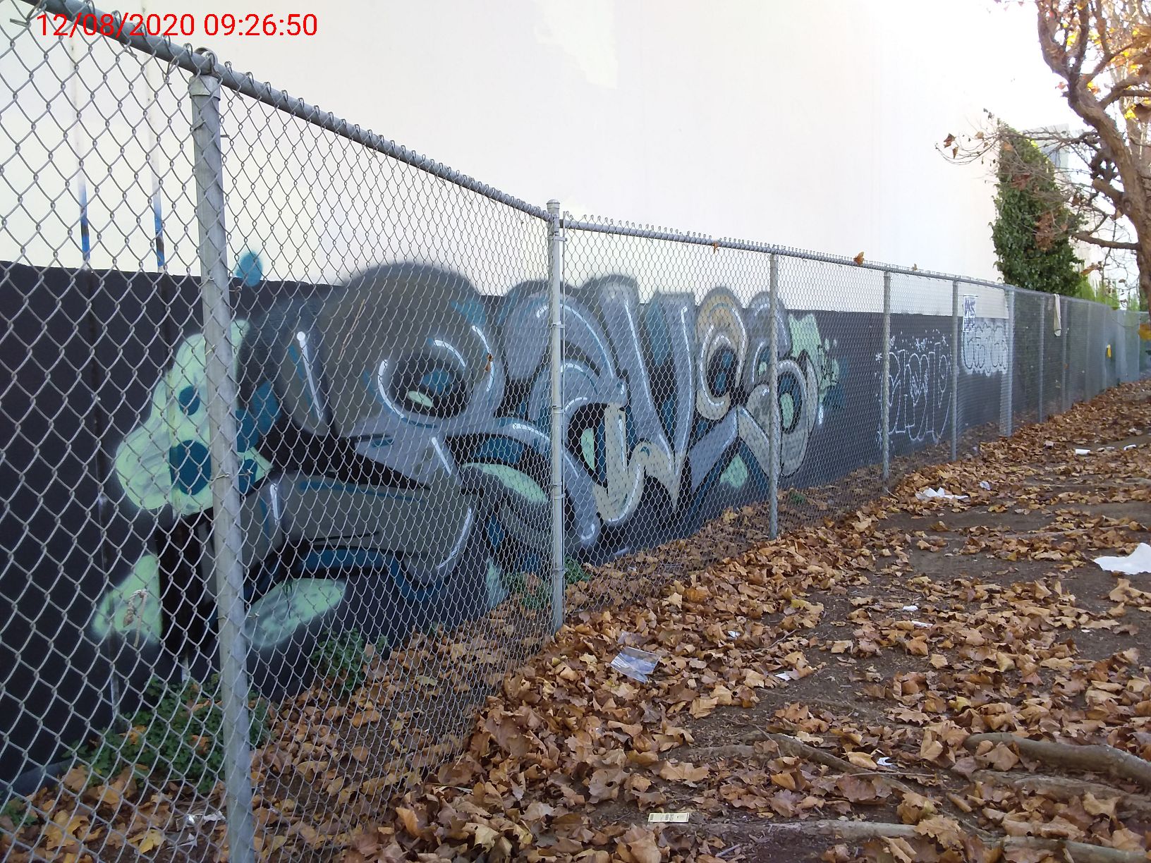 Graffiti at 1300 BRYANT ST