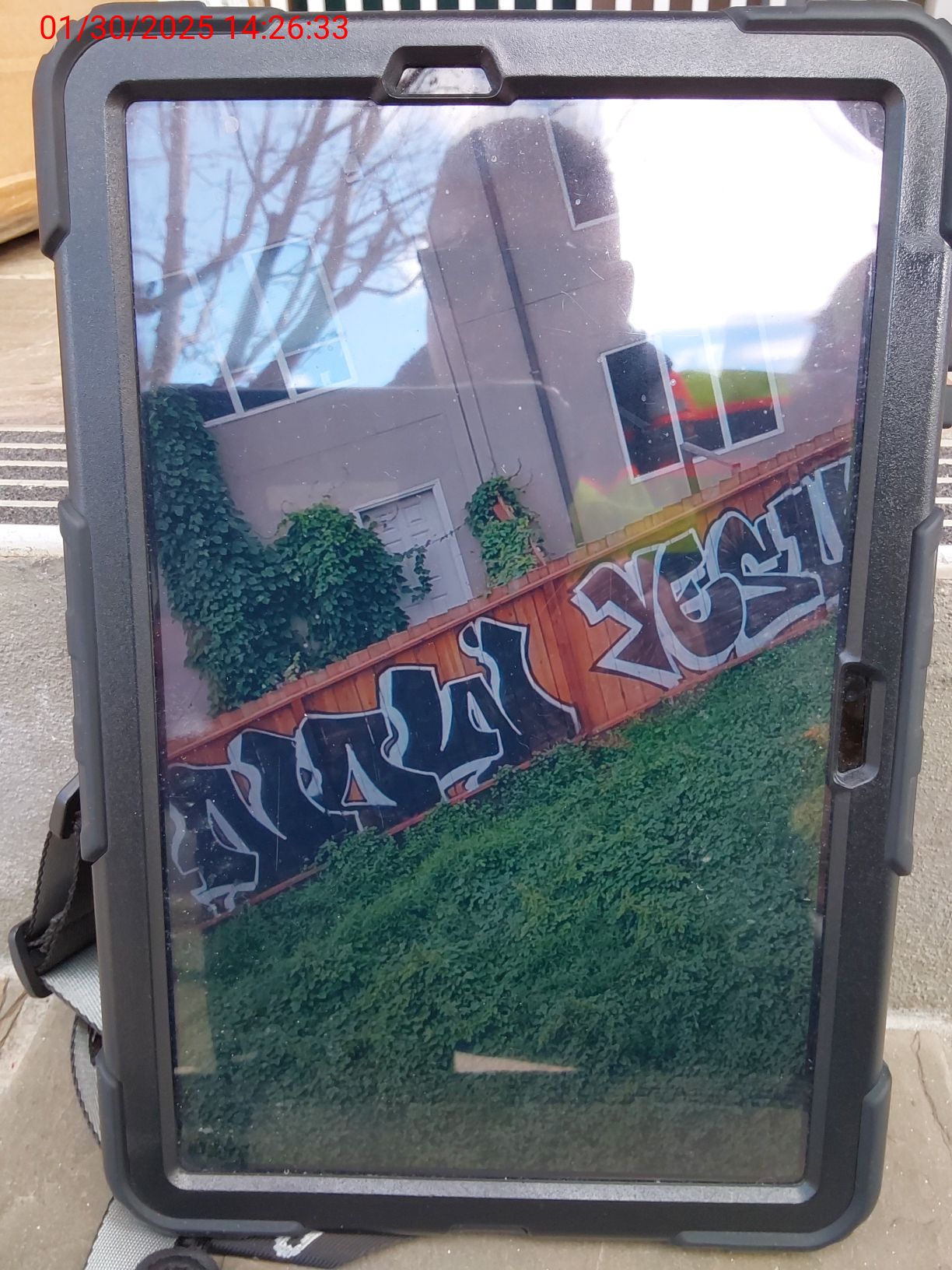 Graffiti at 639 PENNSYLVANIA AVE