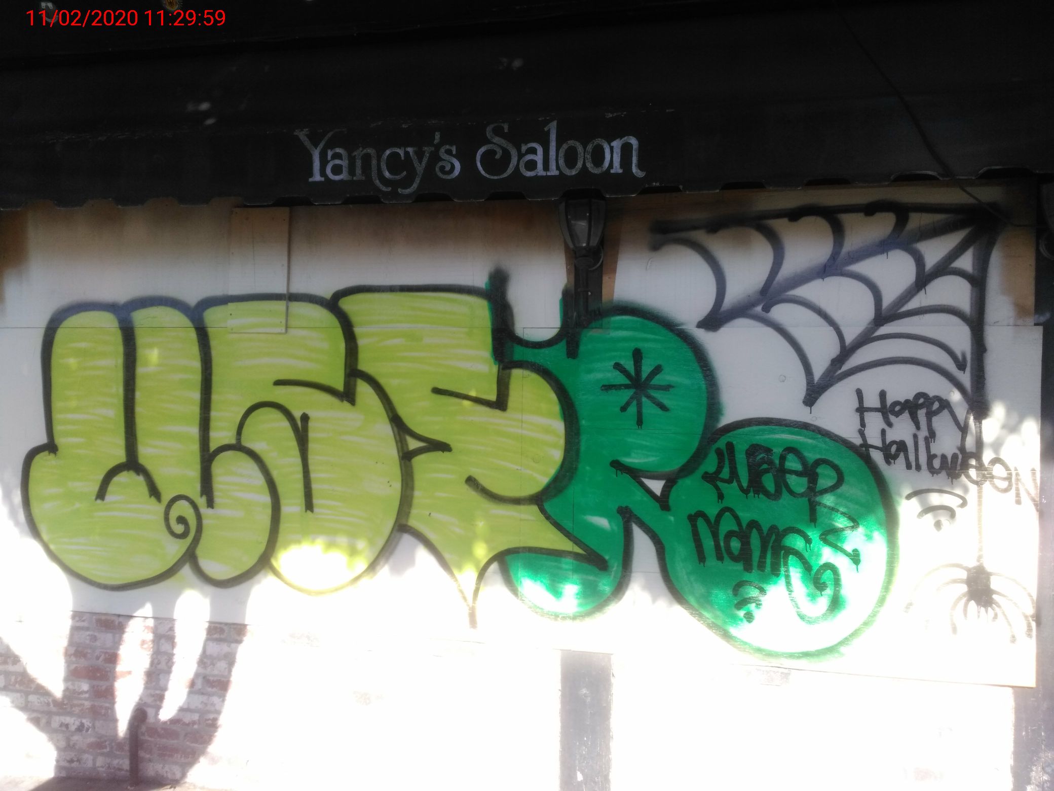 Graffiti at 734 IRVING ST