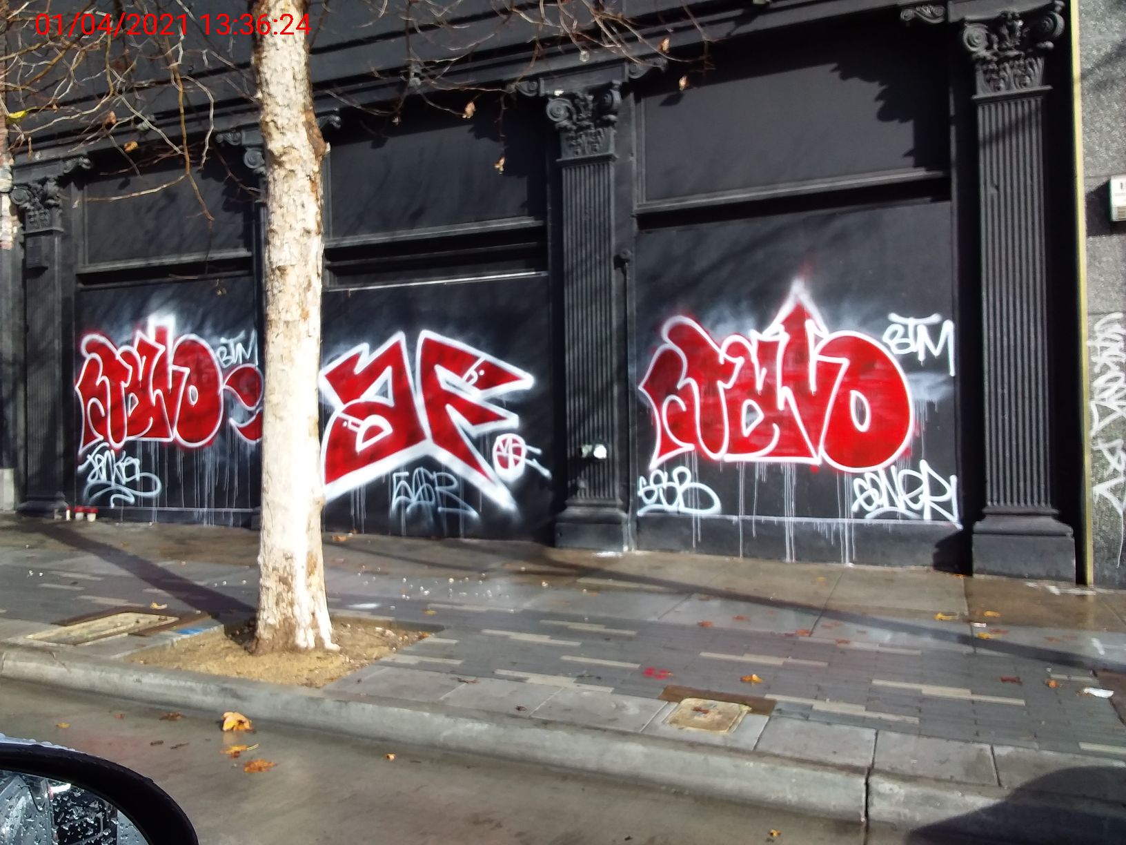 Graffiti at 1350 VAN NESS AVE