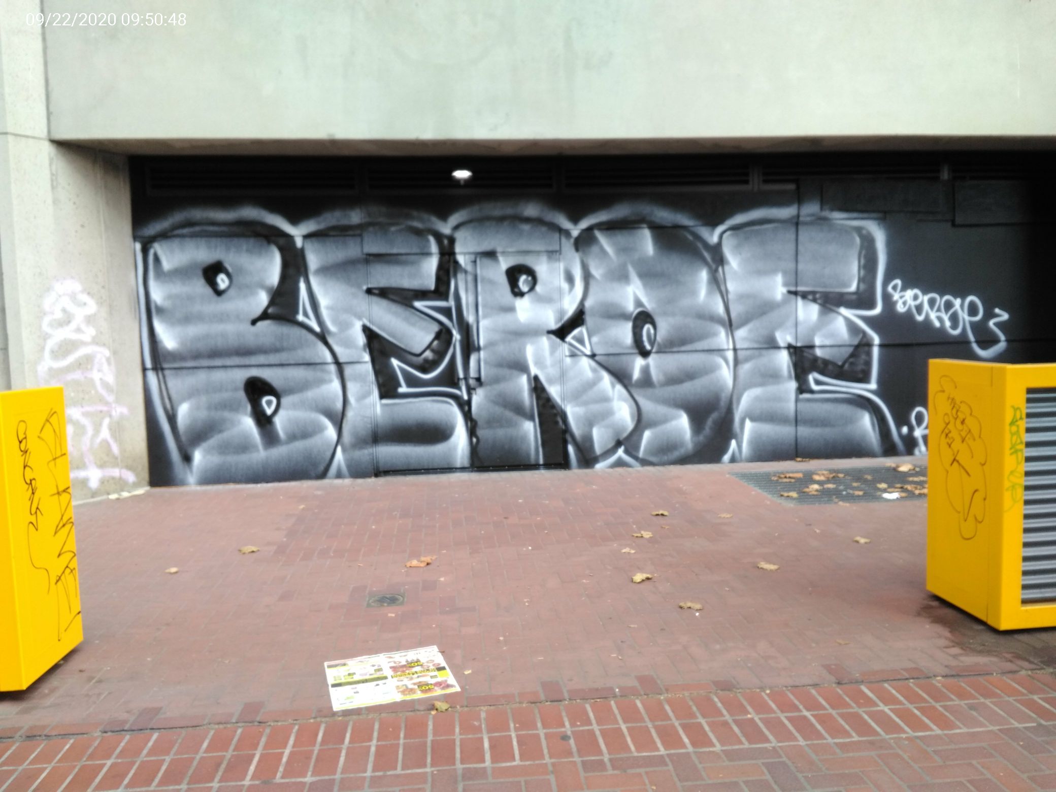 Graffiti at 22 DRUMM ST