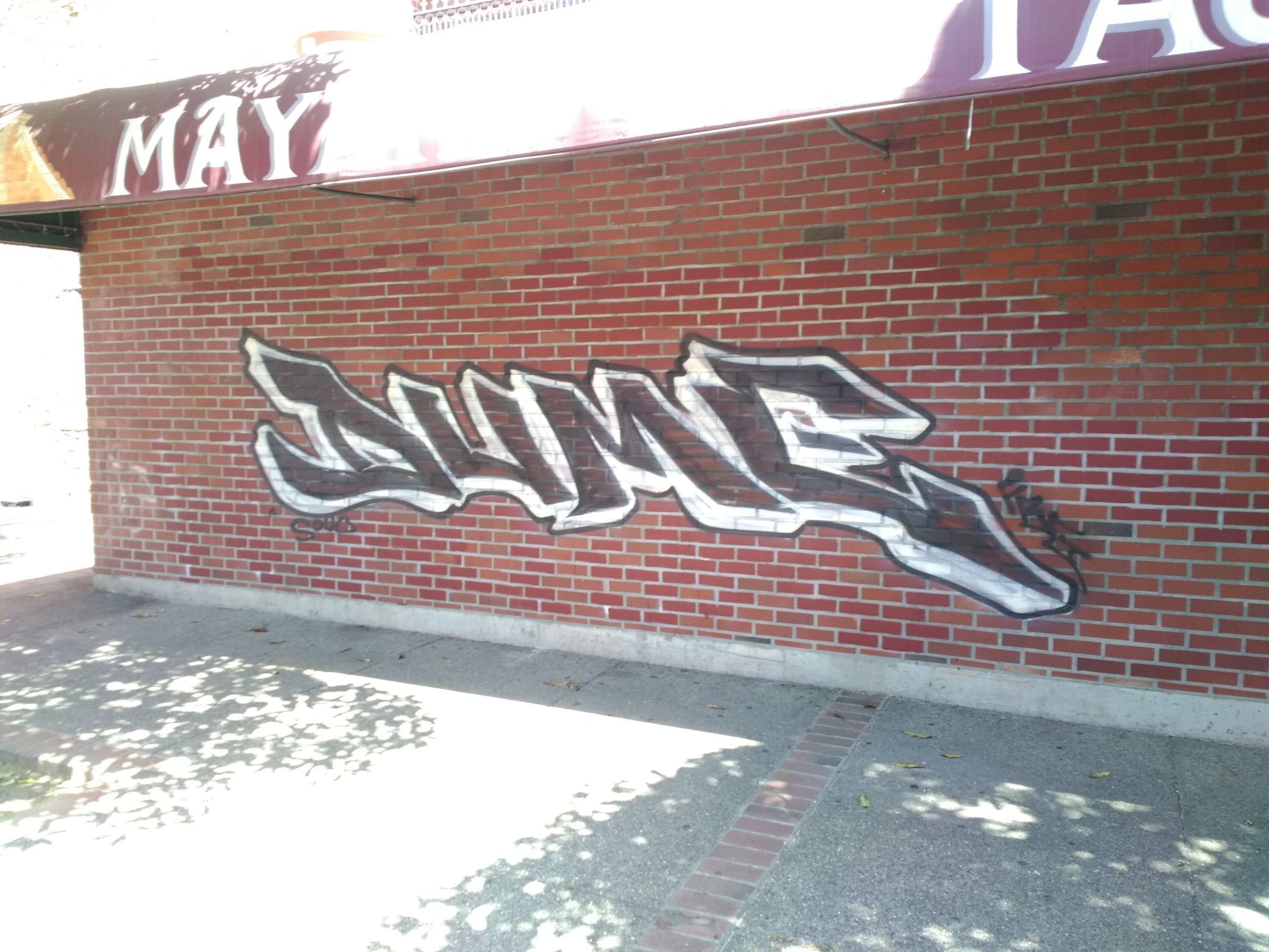 Graffiti at 550 15th St