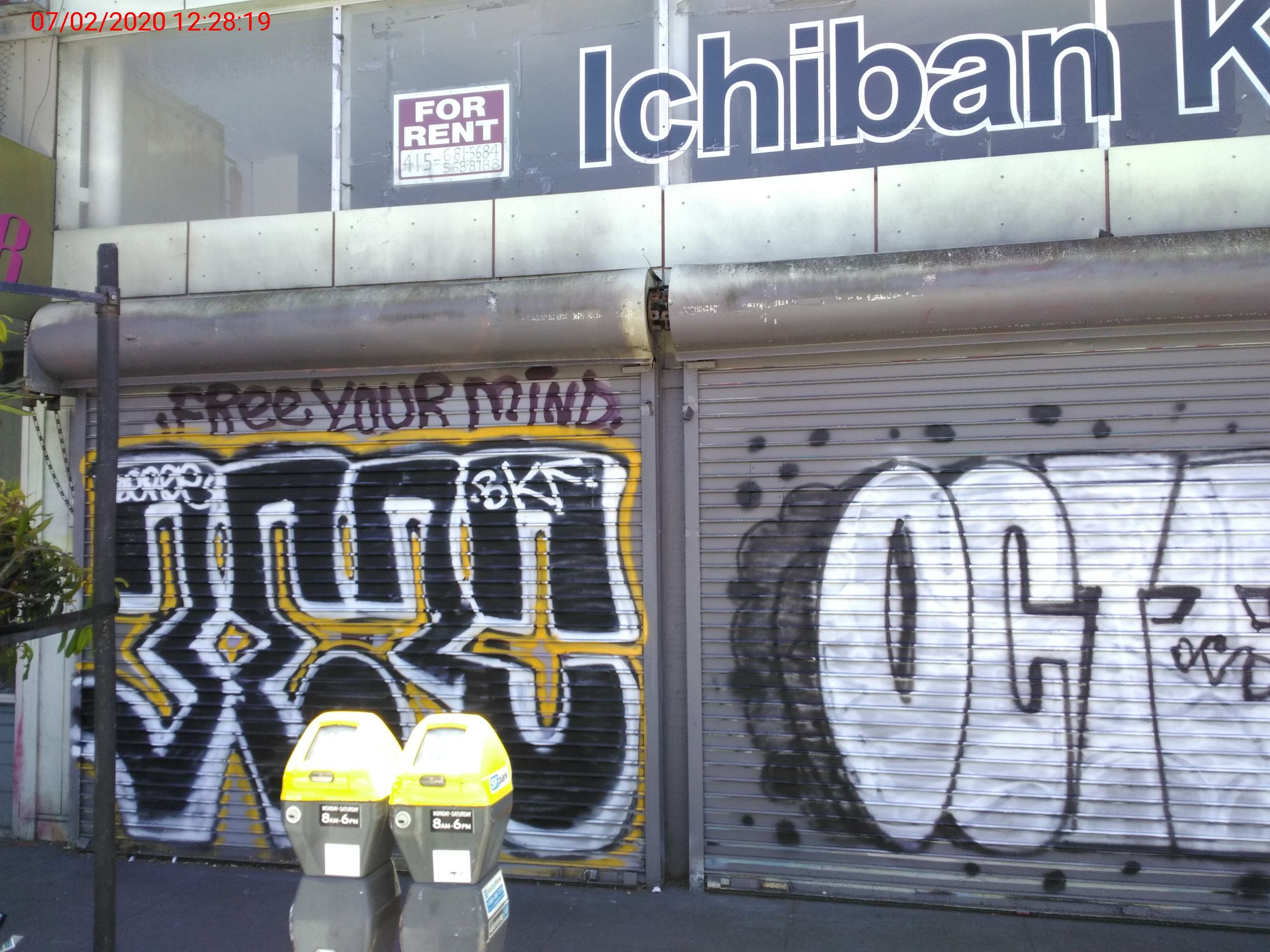 Graffiti at 1931 IRVING ST