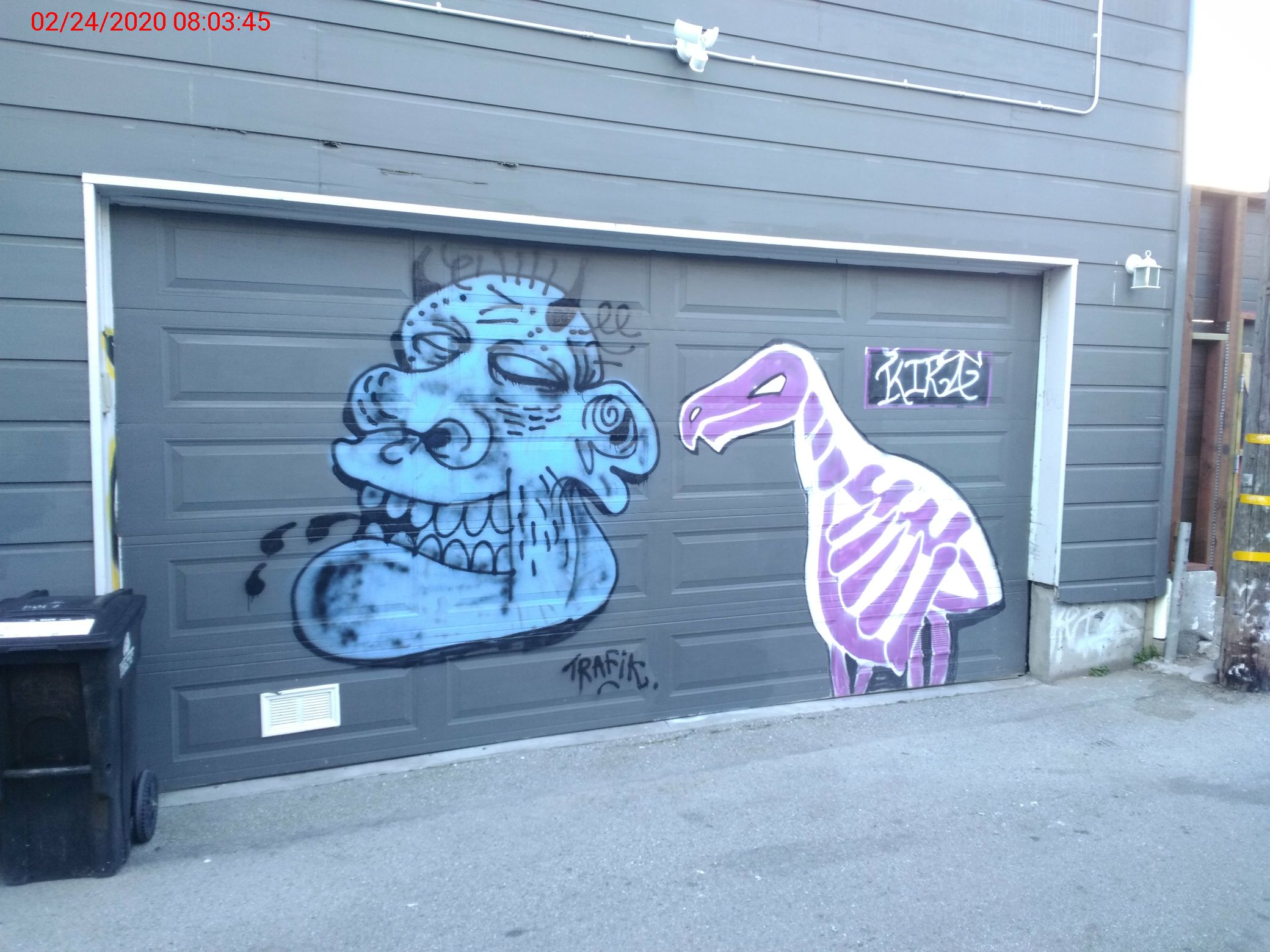 Graffiti at 1447 VALENCIA ST