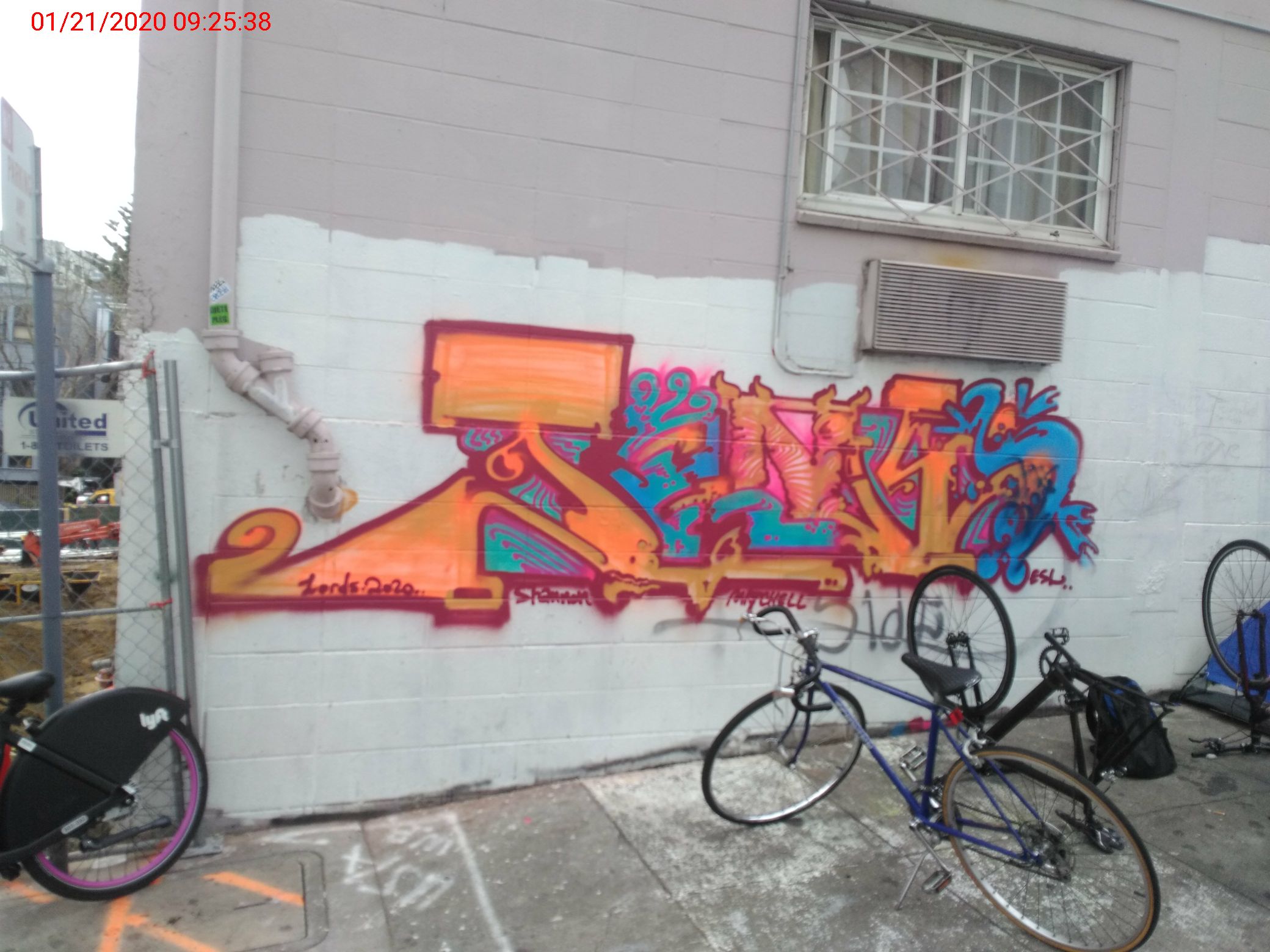 Graffiti at 860 Eddy St