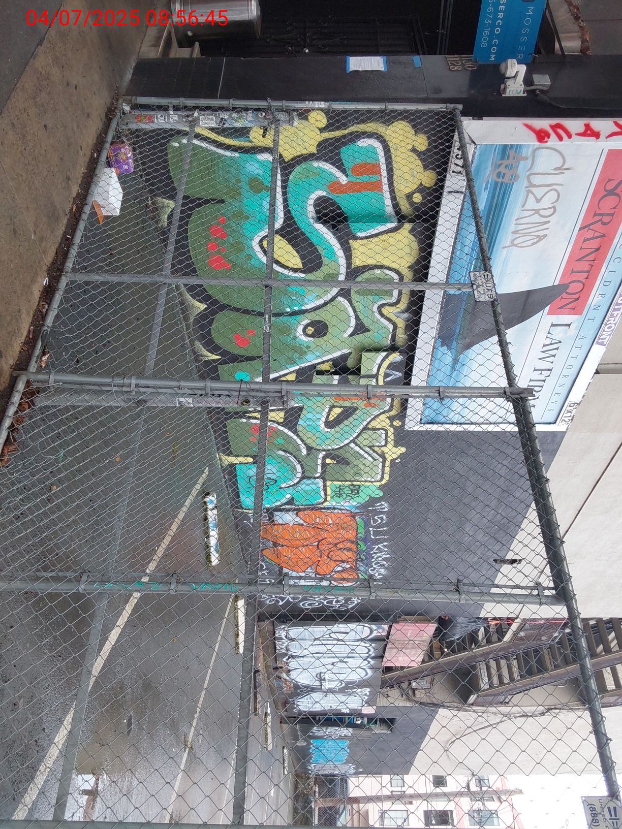 Graffiti at 1128 VALENCIA ST