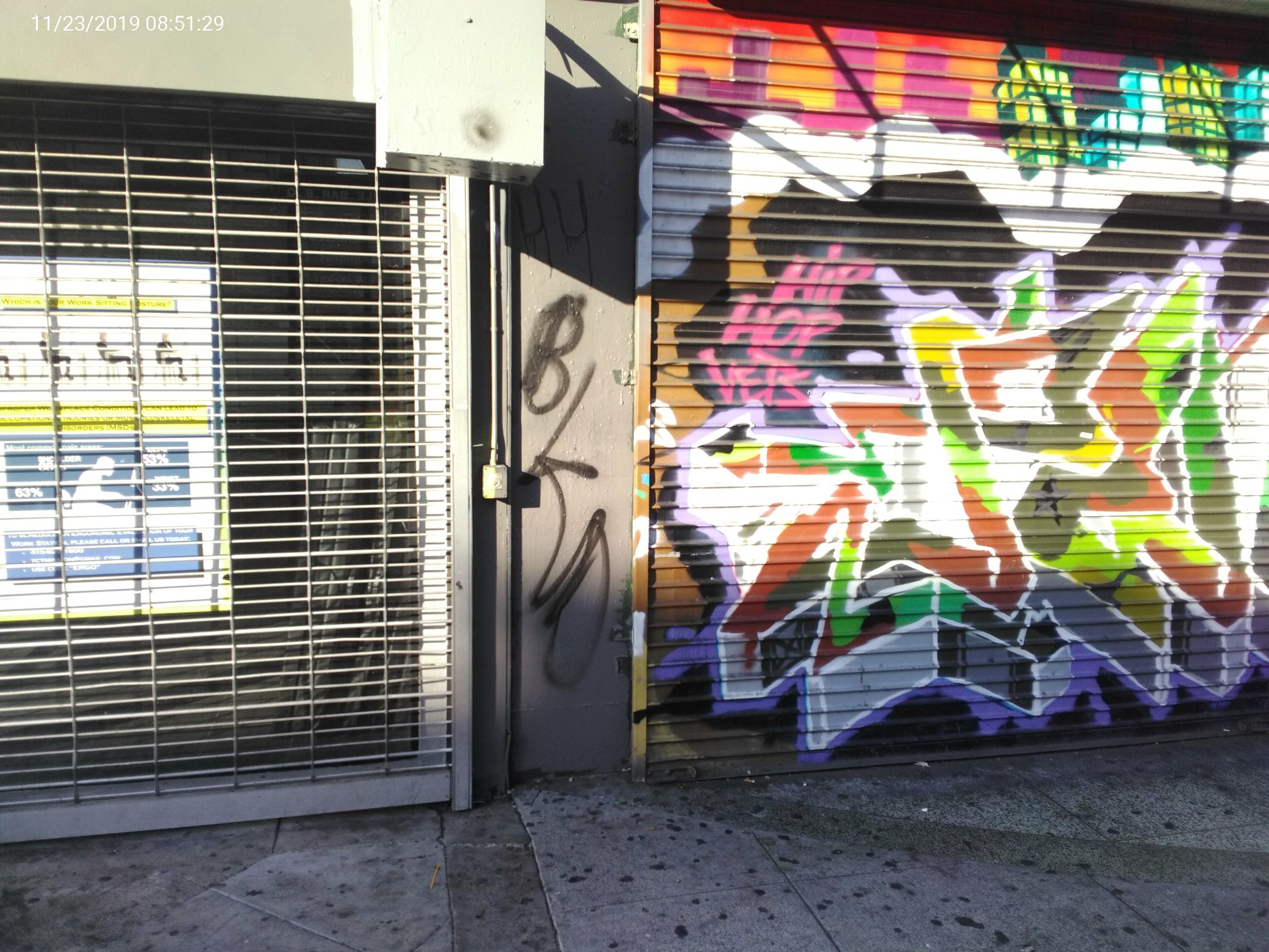 Graffiti at 2610 MISSION ST