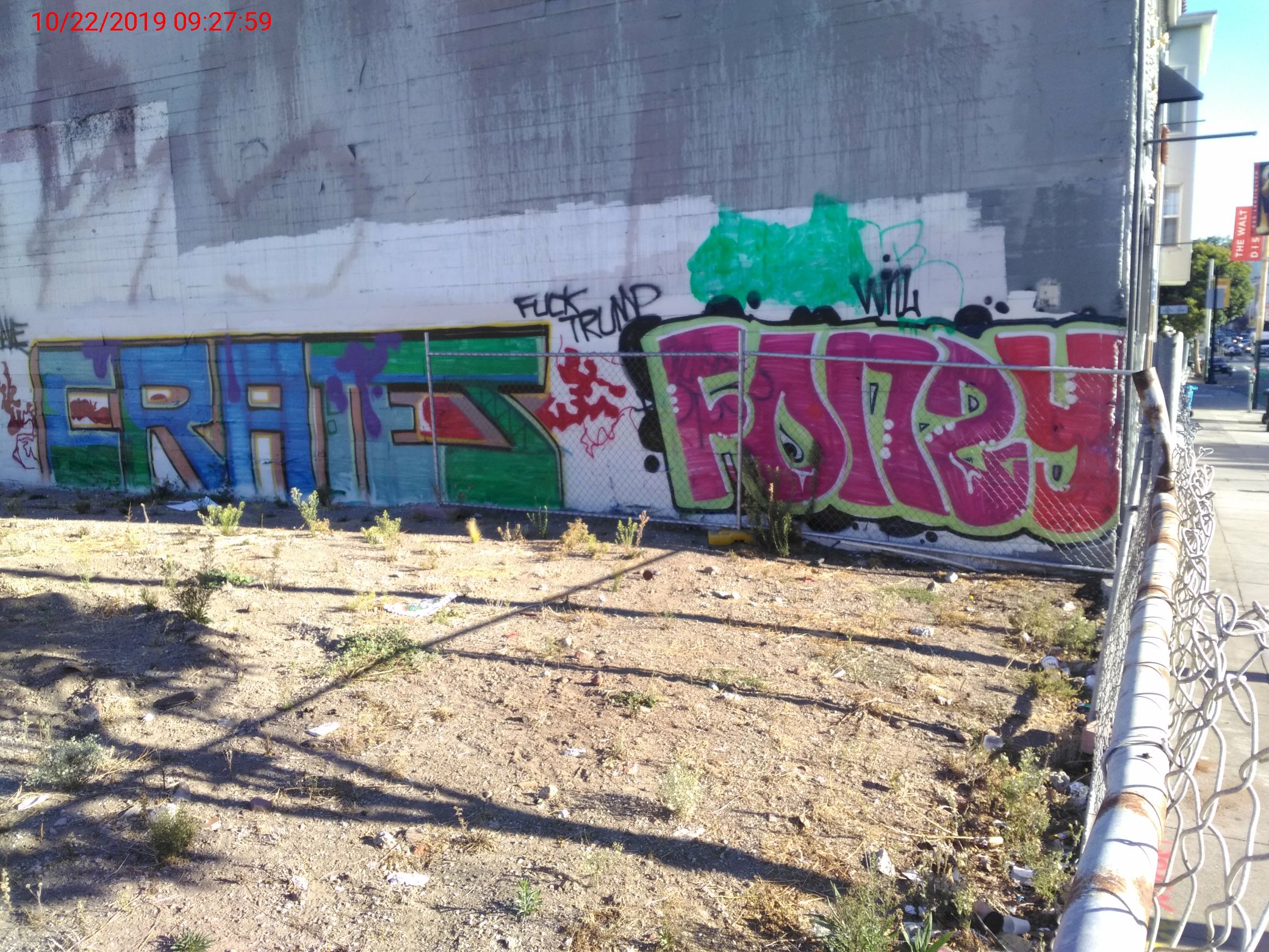 Graffiti at 1256 HOWARD ST