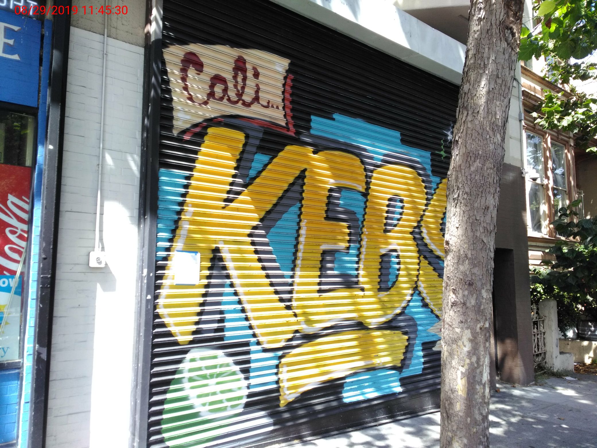 Graffiti at 1207 DIVISADERO ST