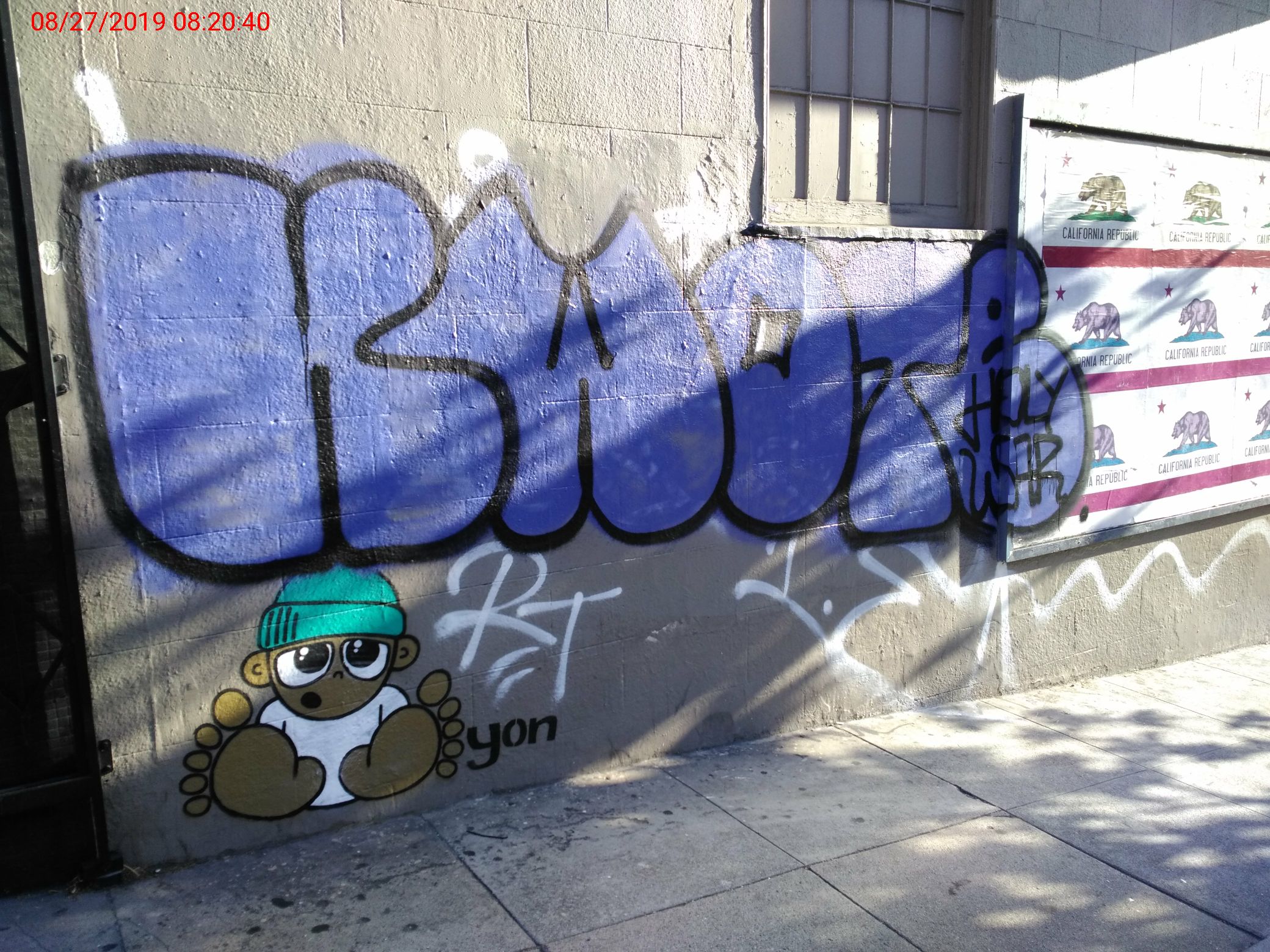 Graffiti at 250 DIVISADERO ST