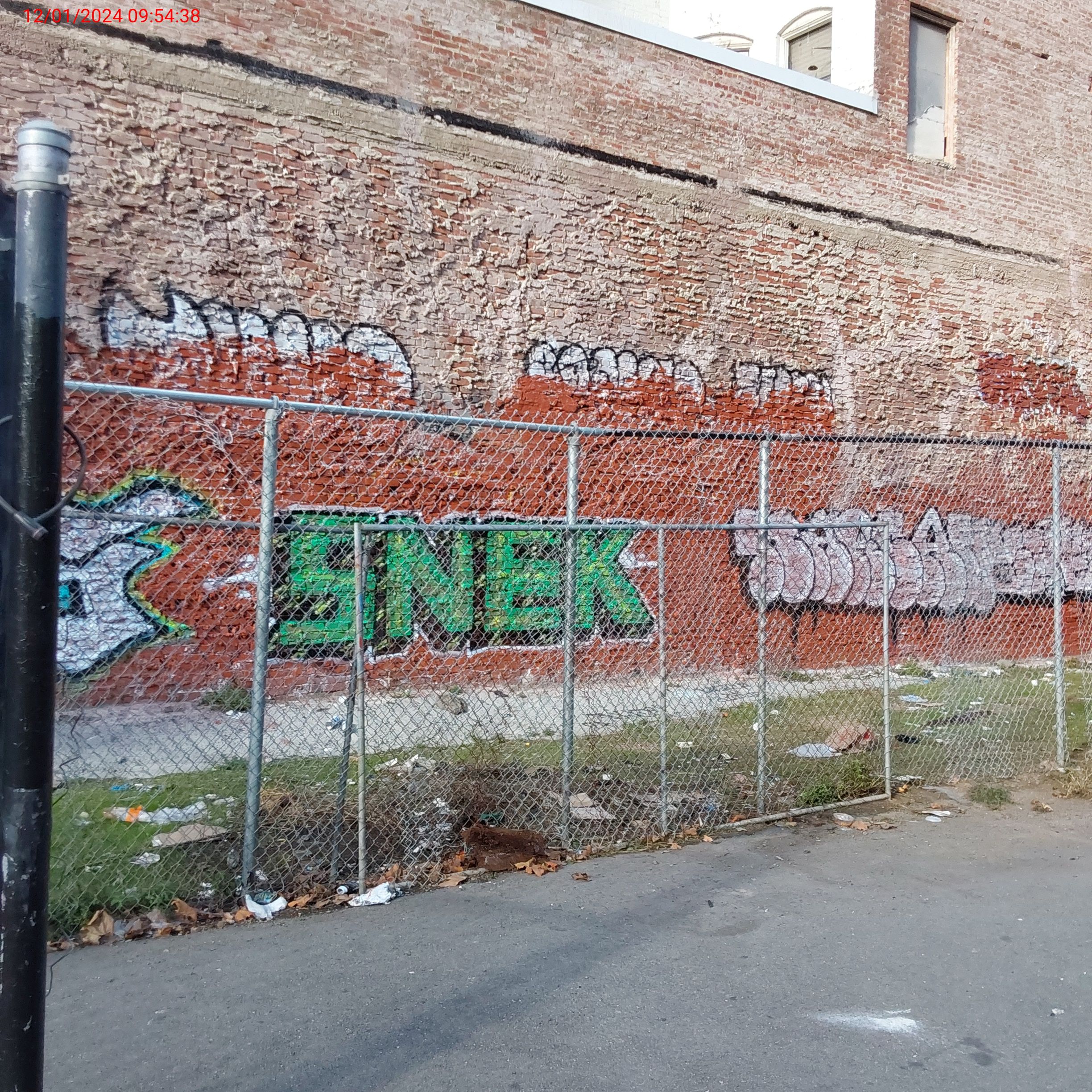 Graffiti at 1586 MARKET ST