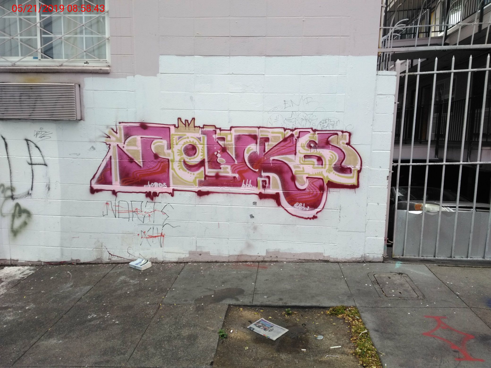 Graffiti at 860 EDDY ST