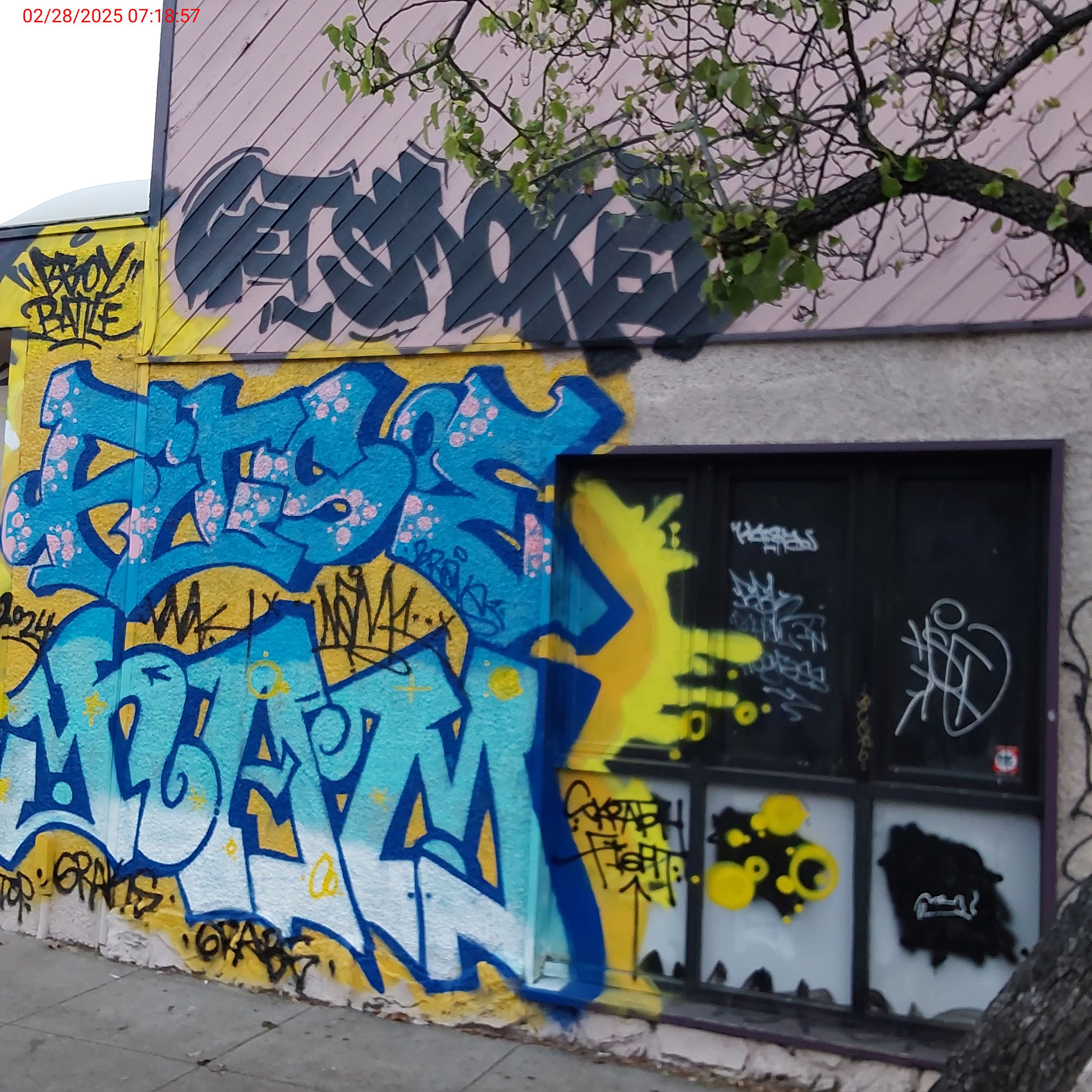 Graffiti at 390 UTAH ST