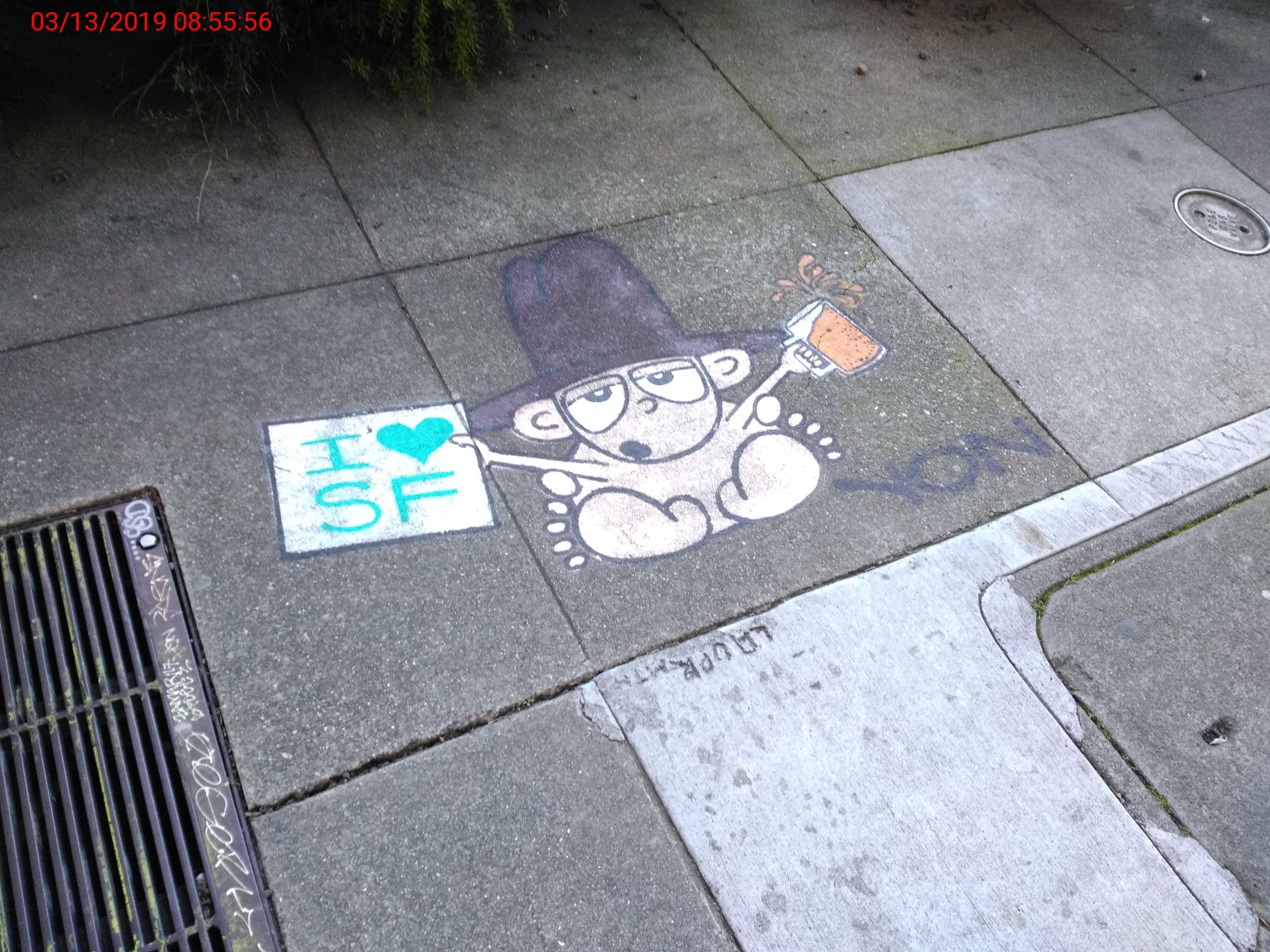 Graffiti at 898 14TH ST