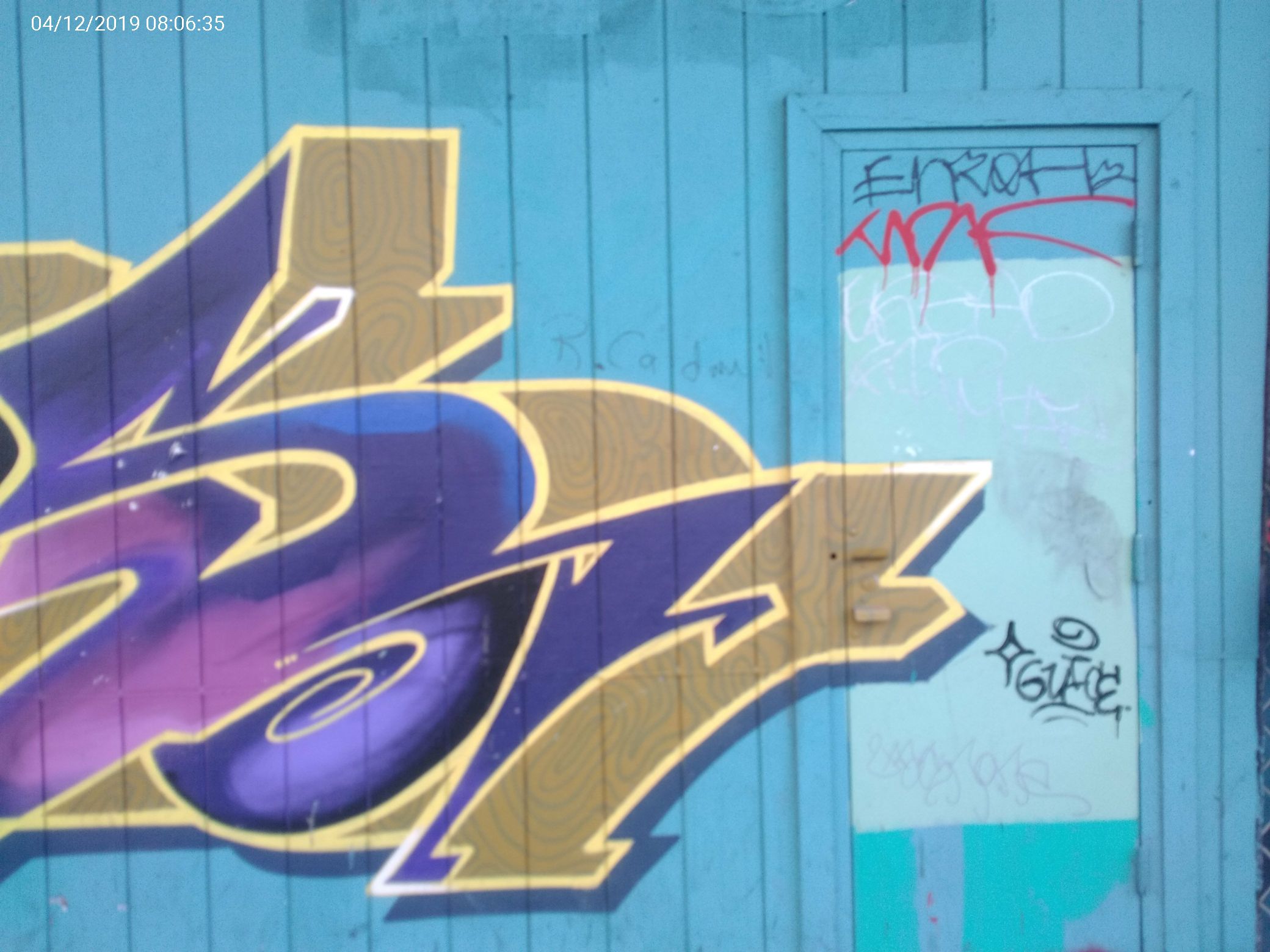 Graffiti at 201 06TH ST