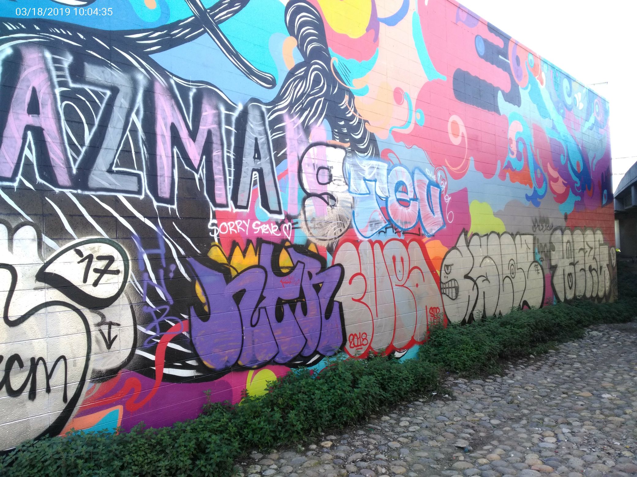 Graffiti at 600 BRYANT ST