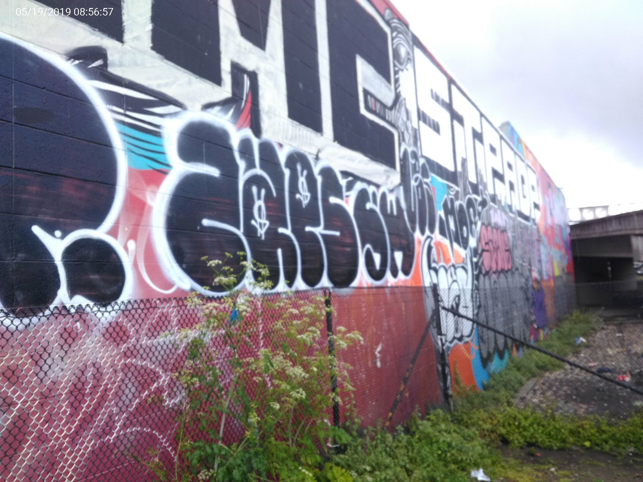 Graffiti at 600 BRYANT ST