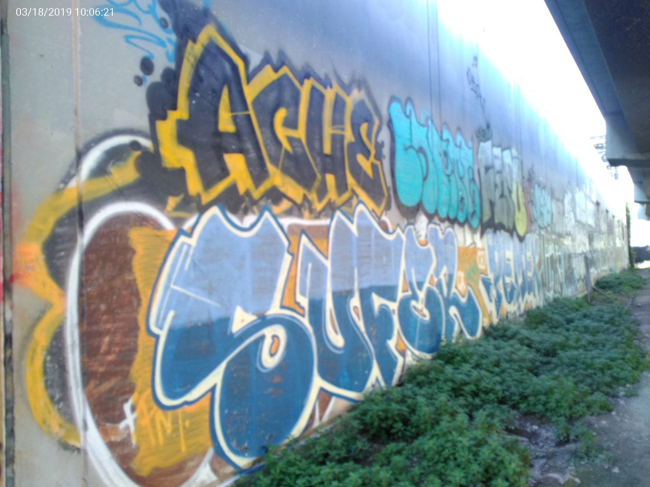 Graffiti at 640 BRYANT ST