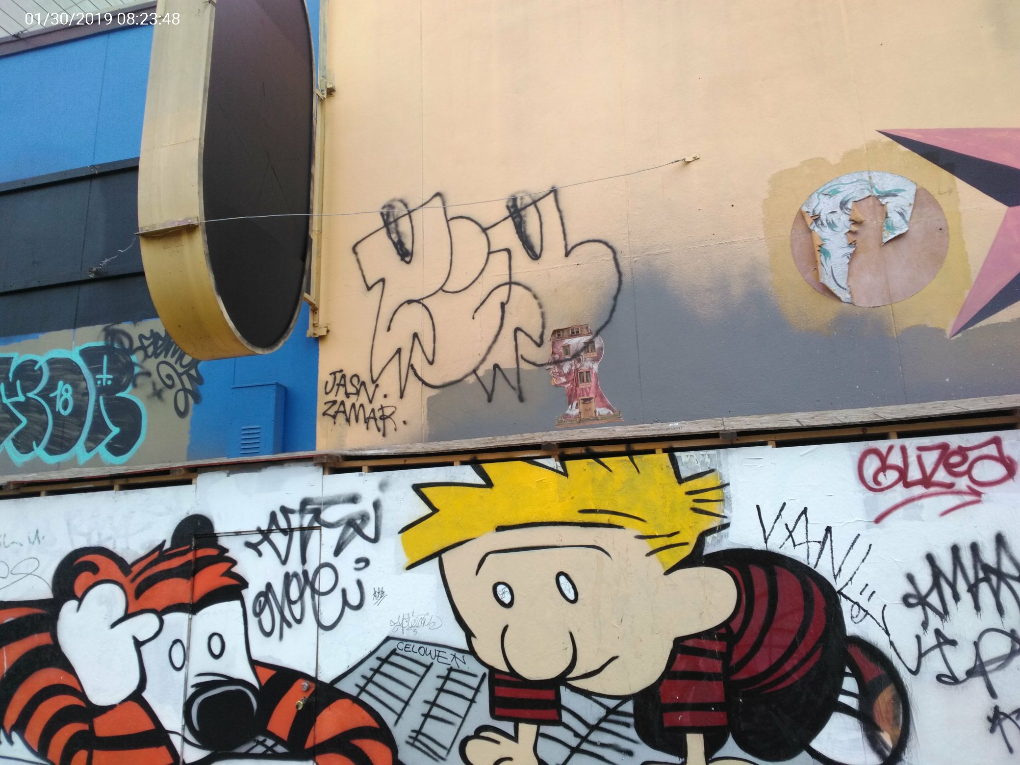 Graffiti at 2183 Mission St