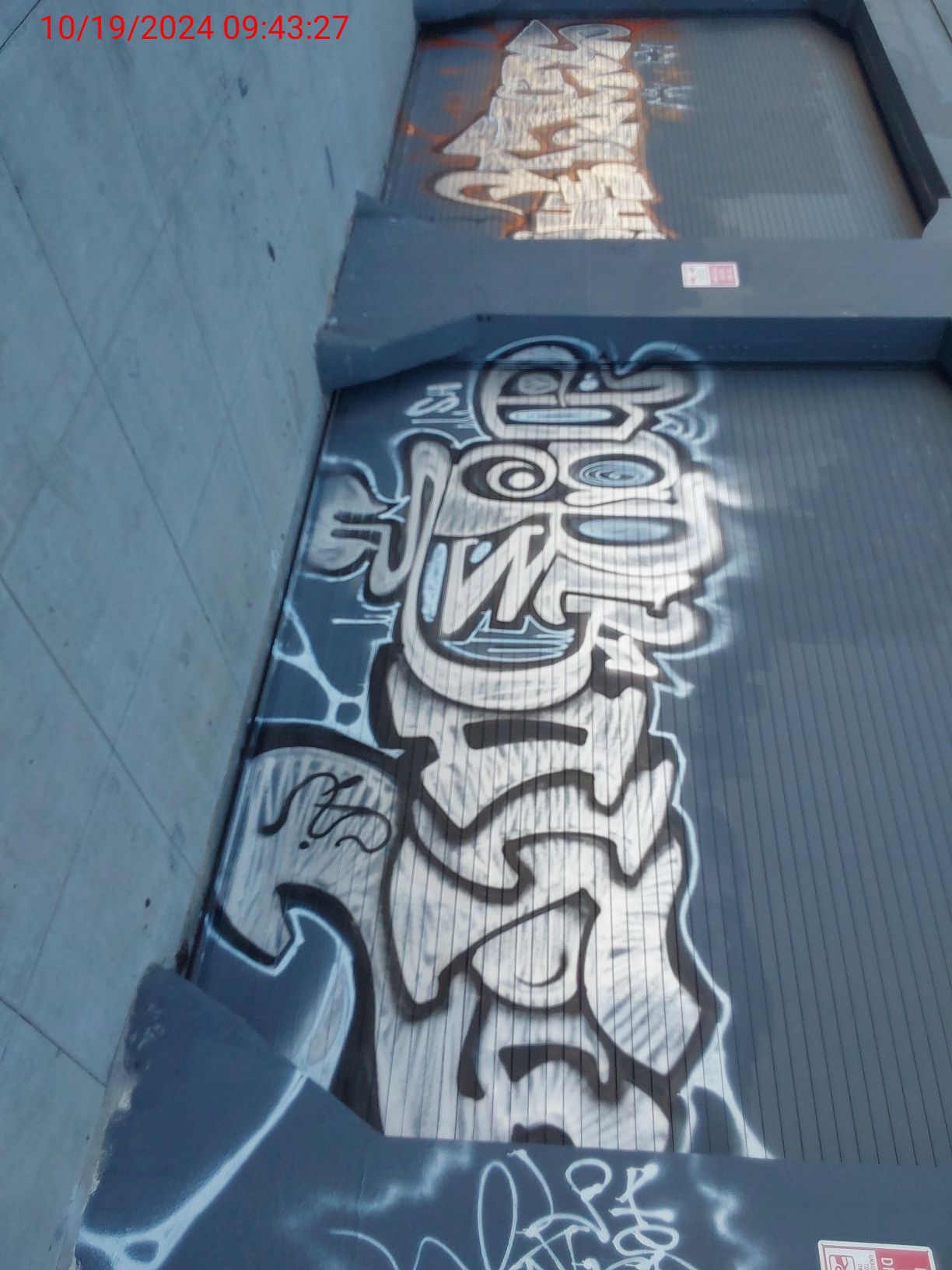 Graffiti at 1960 FOLSOM ST