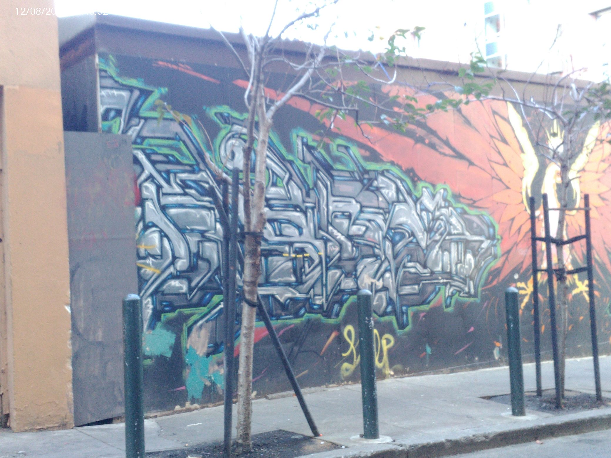 Graffiti at 999 POLK ST