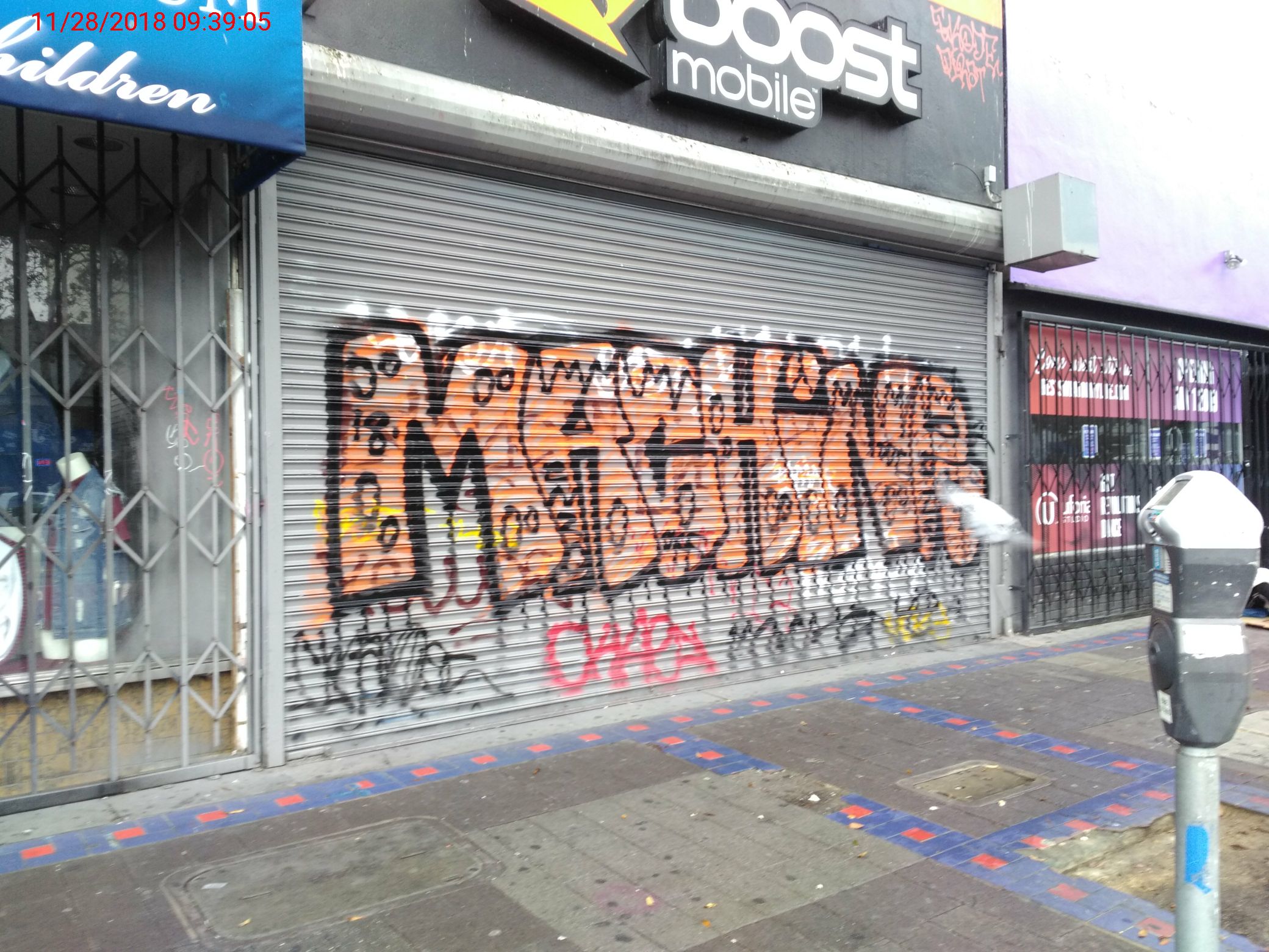 Graffiti at 2748 MISSION ST