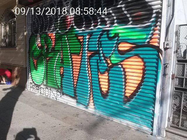 Graffiti at 1376 HAIGHT ST